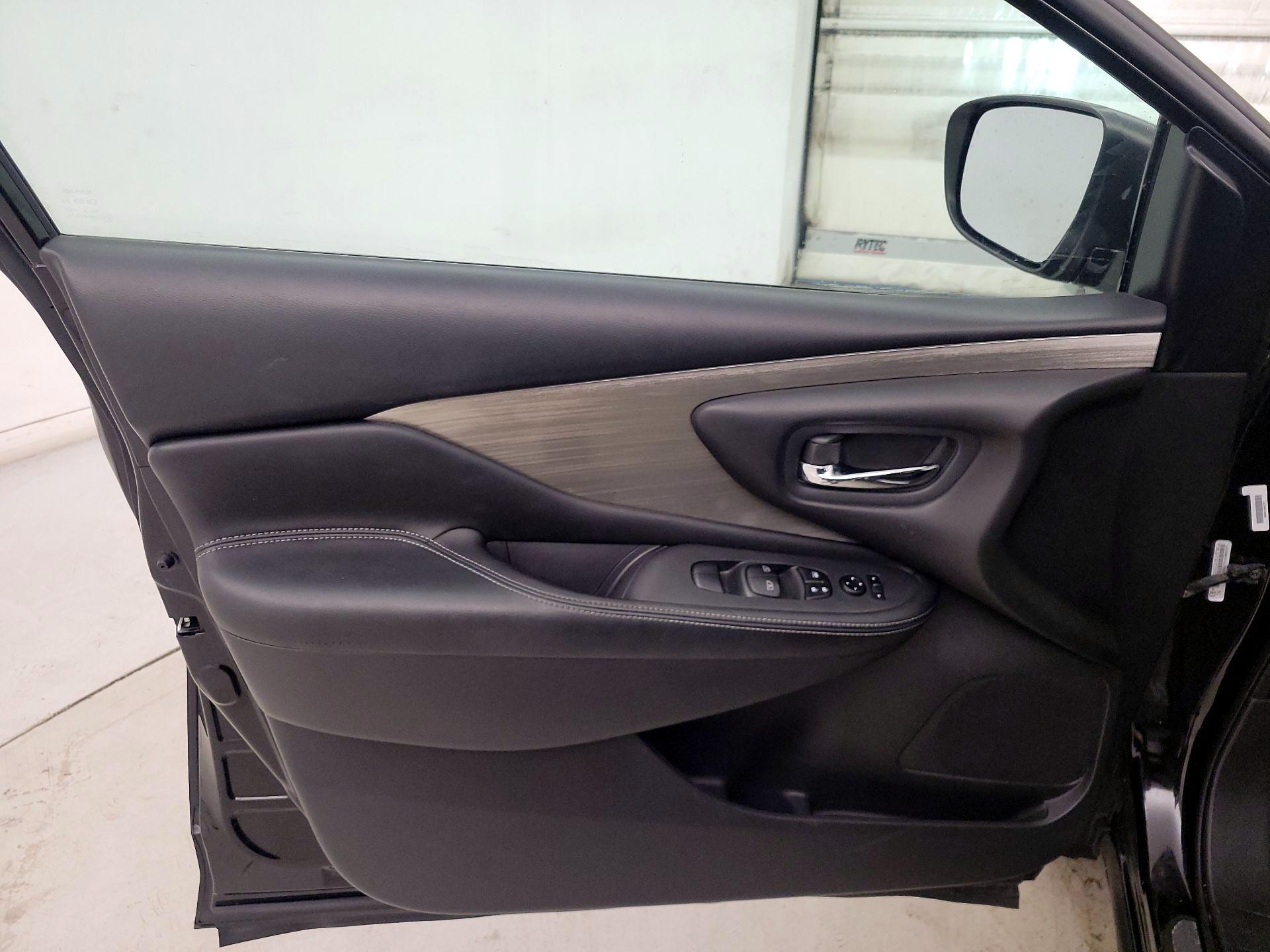 Thumbnail: 2017 Nissan Murano - 12