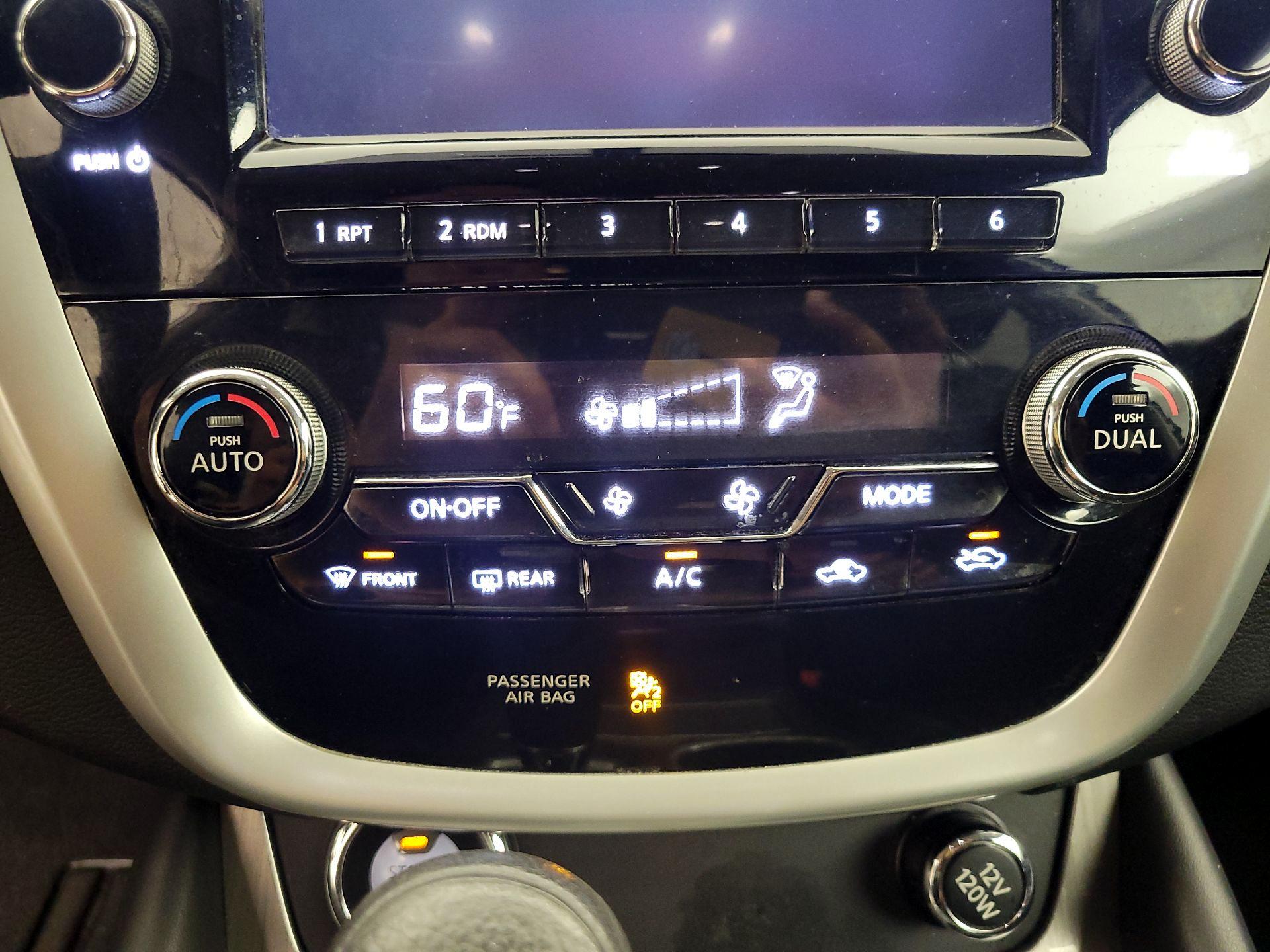 Thumbnail: 2017 Nissan Murano - 16