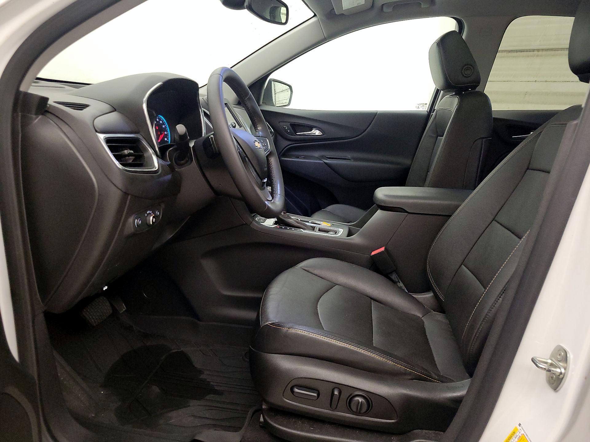 Thumbnail: 2021 Chevrolet Equinox - 11