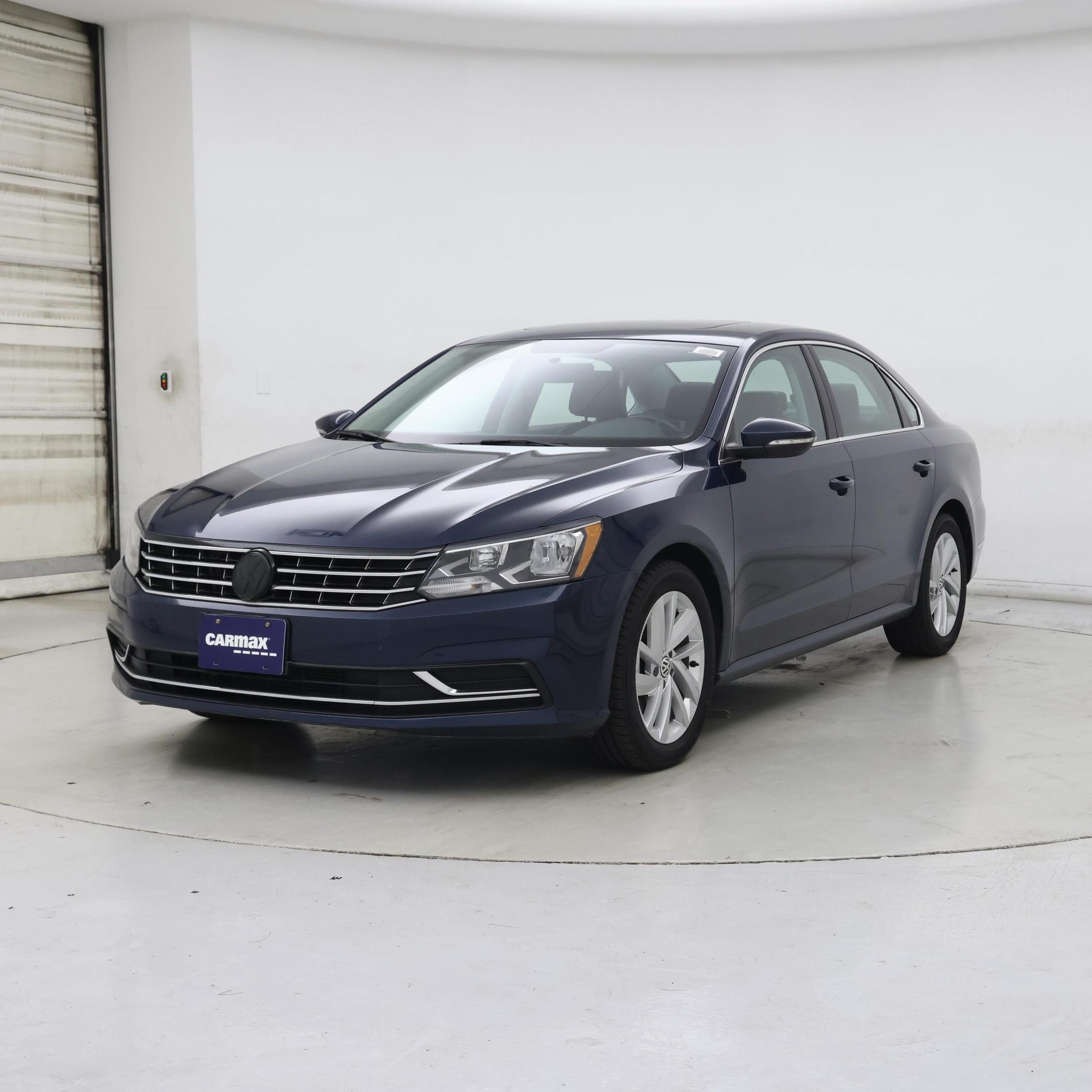 Thumbnail: 2018 Volkswagen Passat - 4