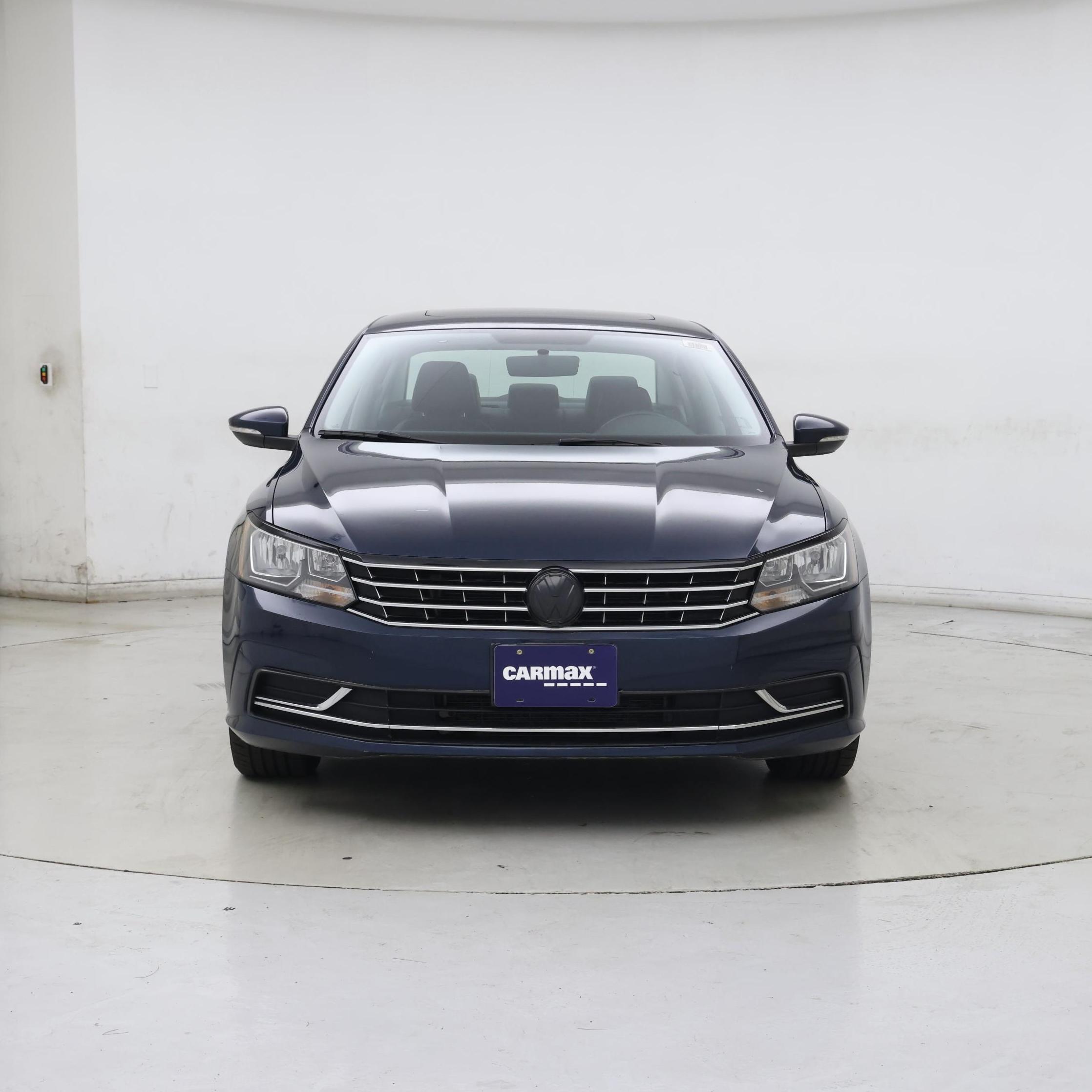 Thumbnail: 2018 Volkswagen Passat - 5