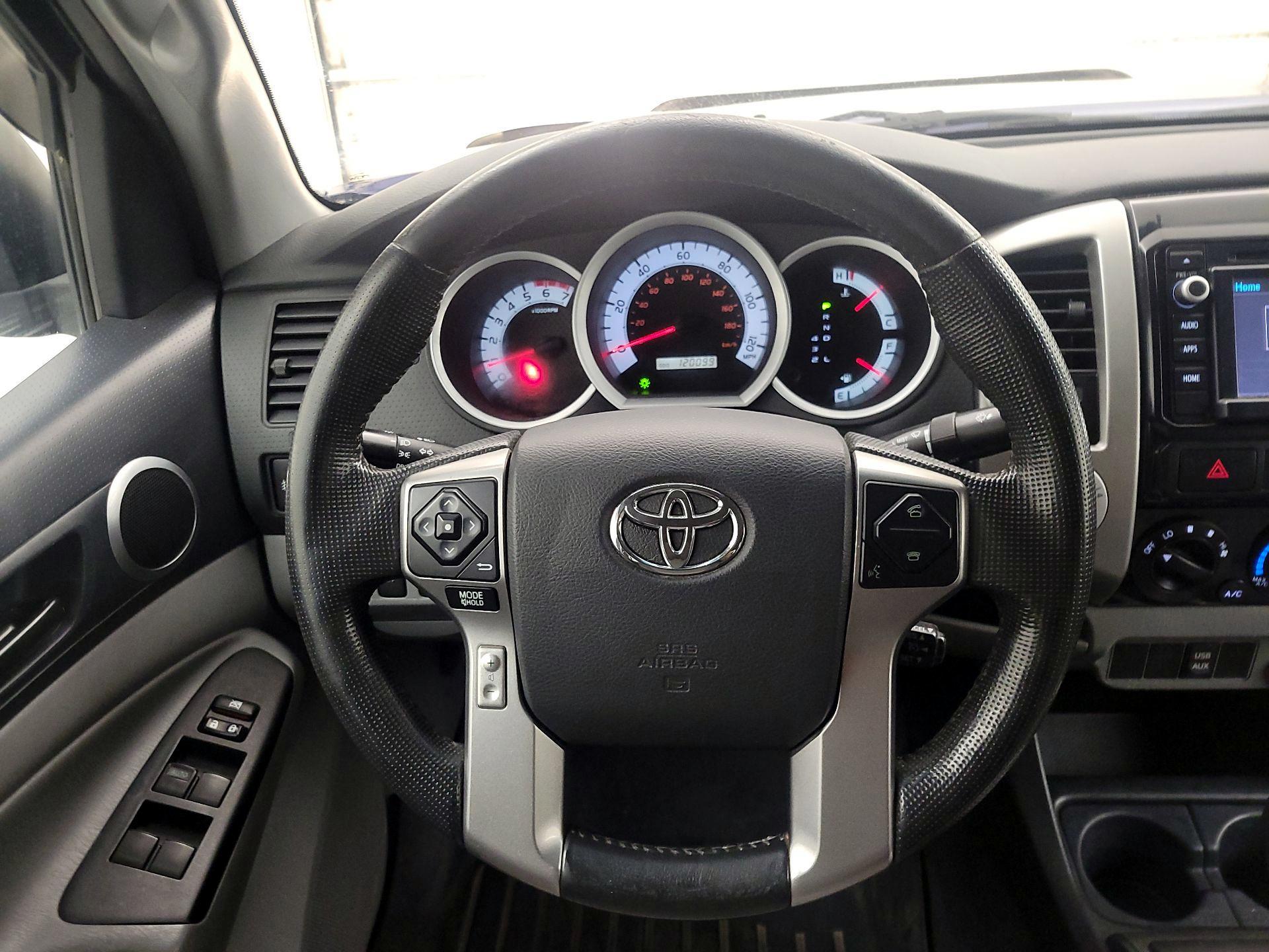 Thumbnail: 2015 Toyota Tacoma - 10