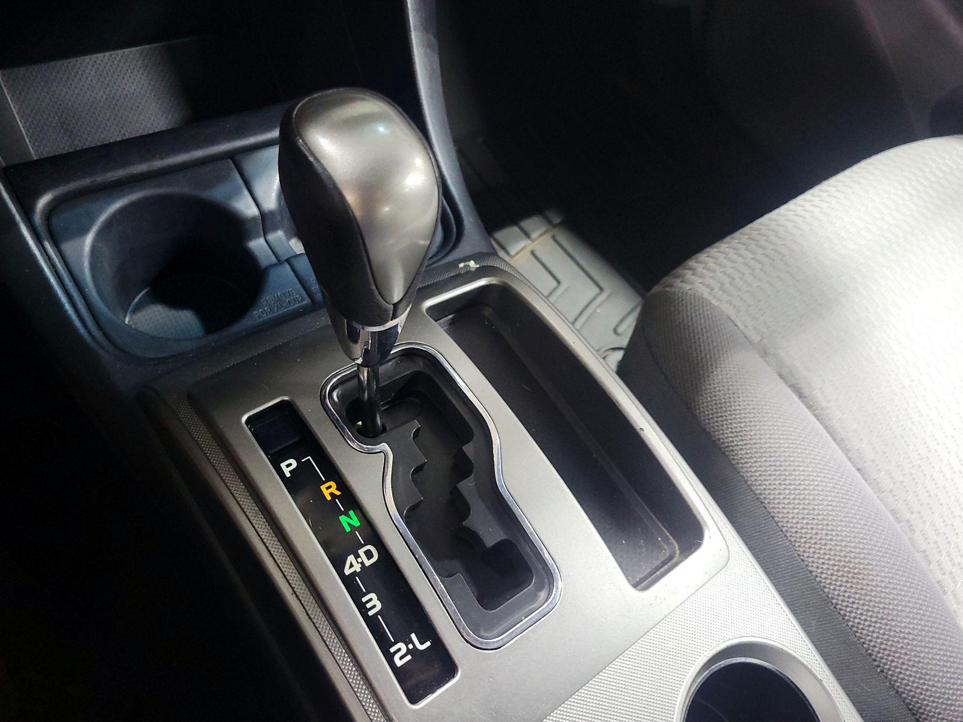 Thumbnail: 2015 Toyota Tacoma - 17