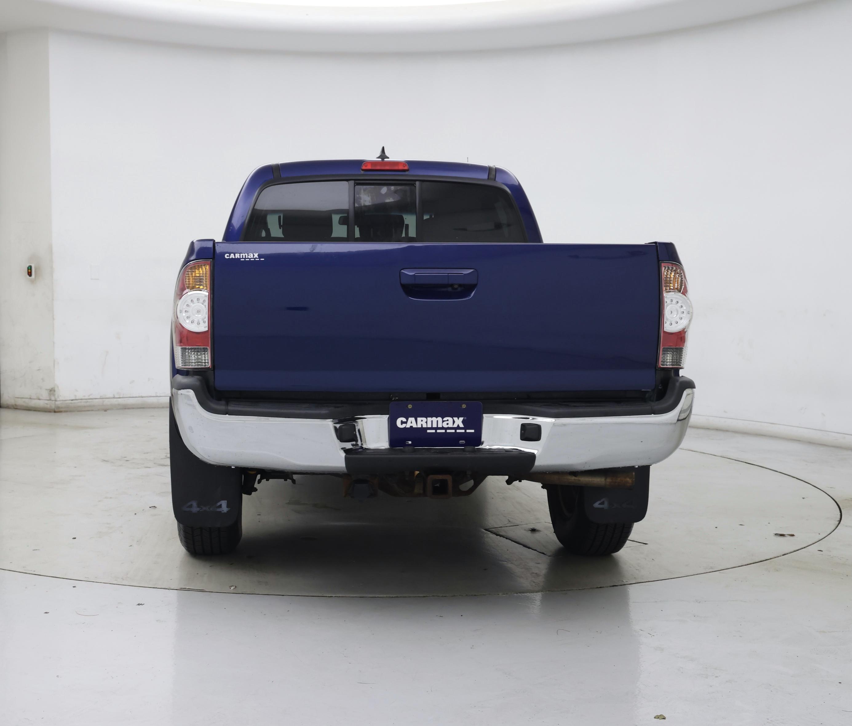 Thumbnail: 2015 Toyota Tacoma - 6