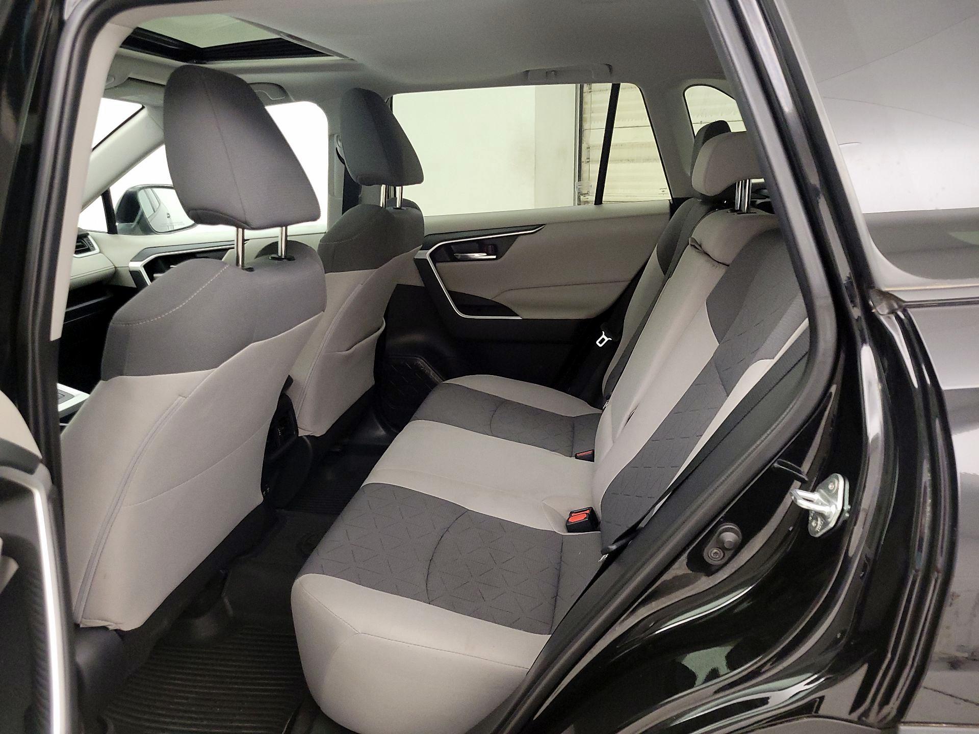 Thumbnail: 2020 Toyota RAV4 - 20