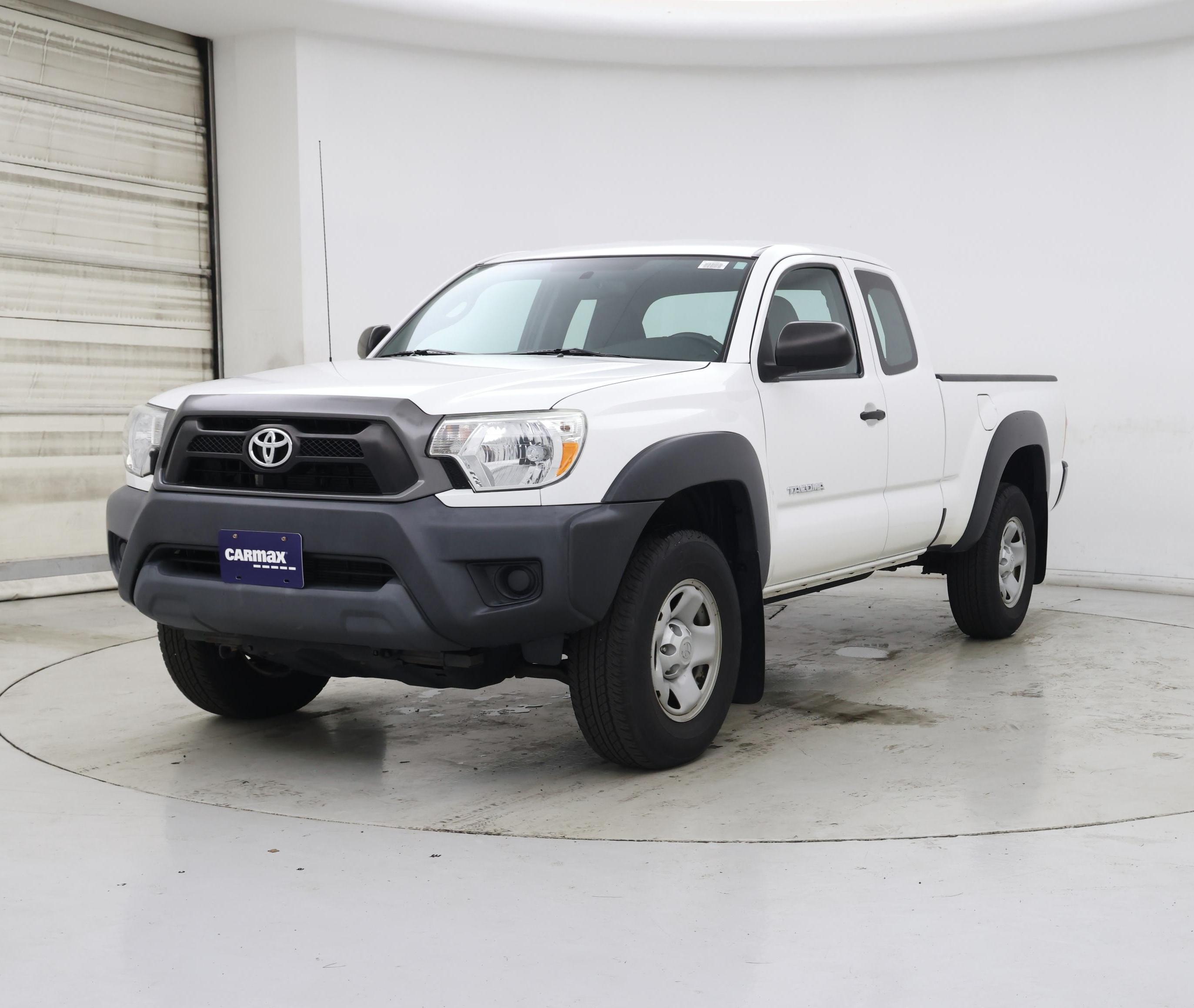 Thumbnail: 2015 Toyota Tacoma - 4