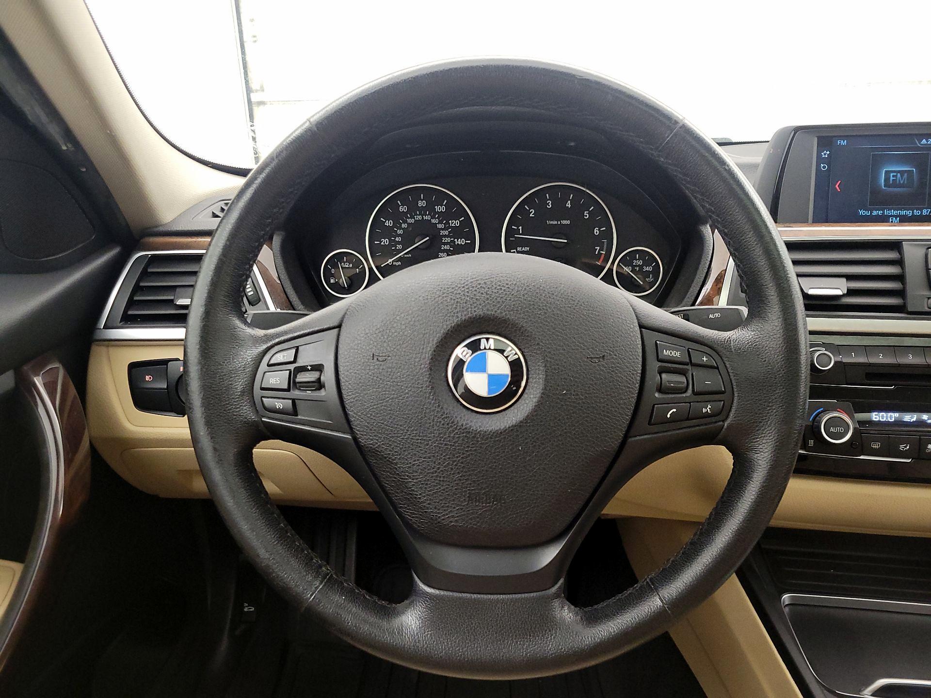Thumbnail: 2018 BMW 3 Series - 10