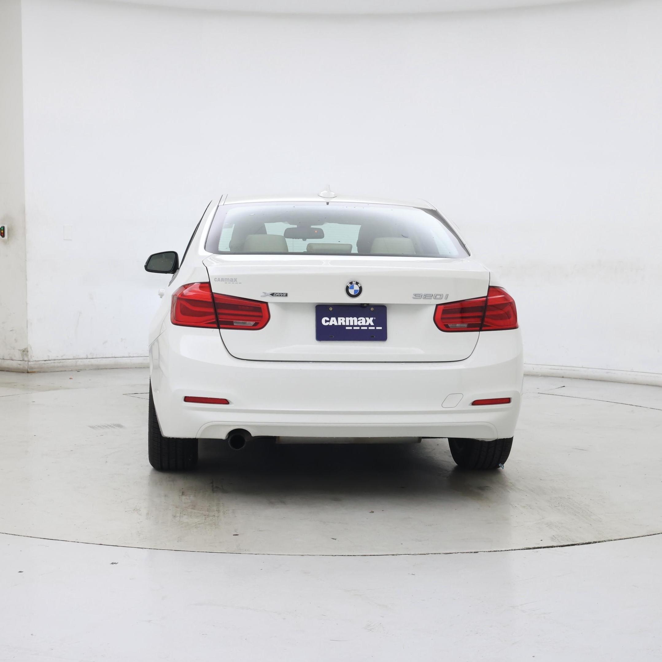 Thumbnail: 2018 BMW 3 Series - 6