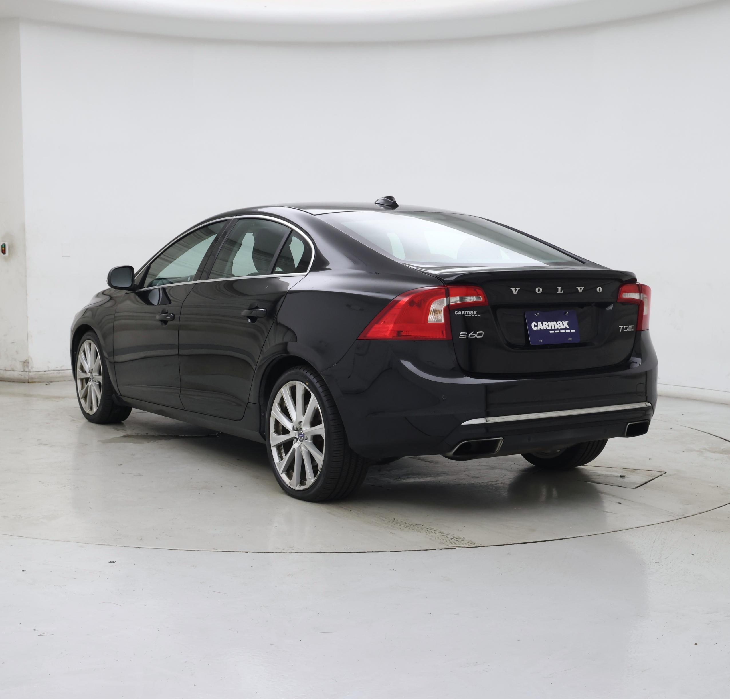 Thumbnail: 2017 Volvo S60 - 2