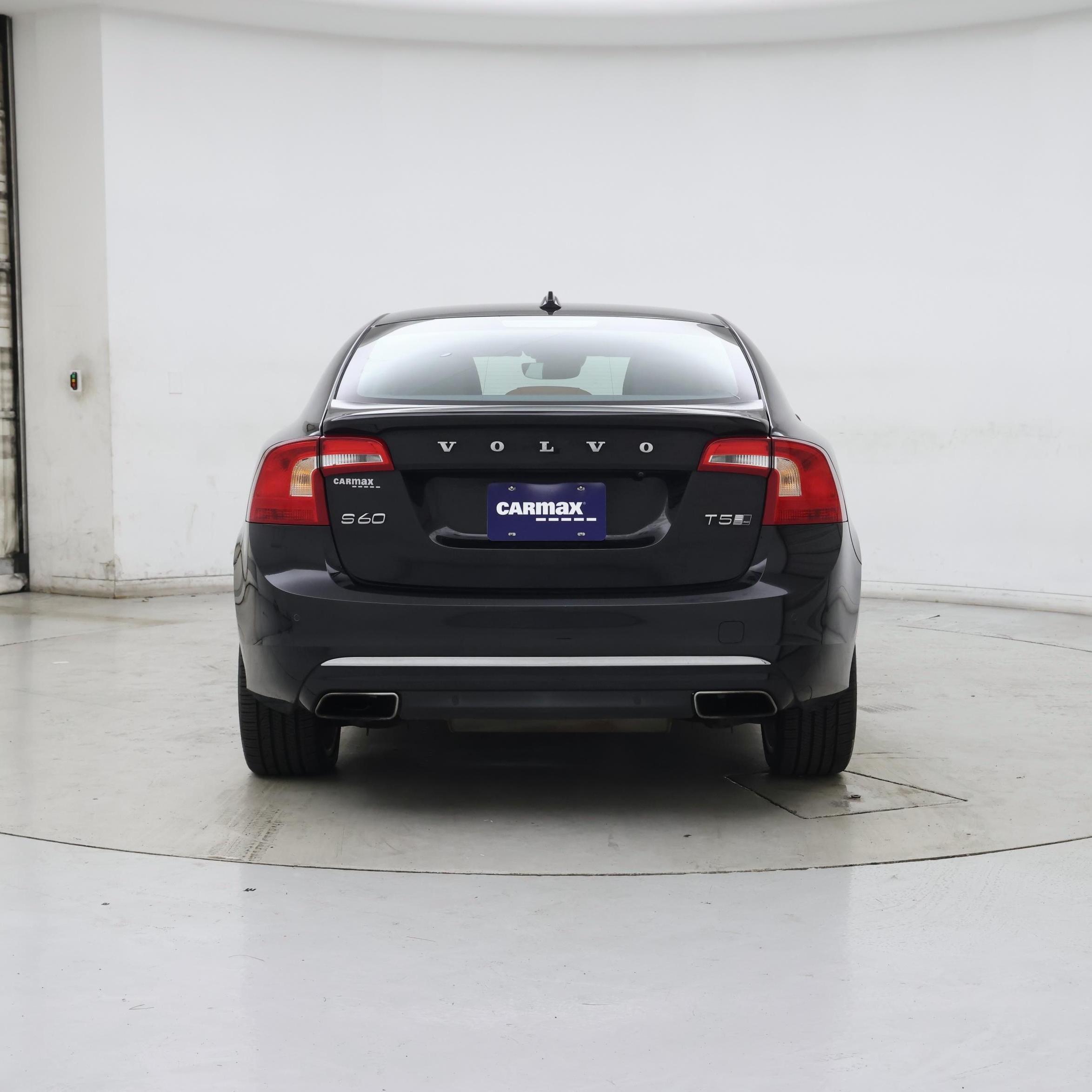 Thumbnail: 2017 Volvo S60 - 6