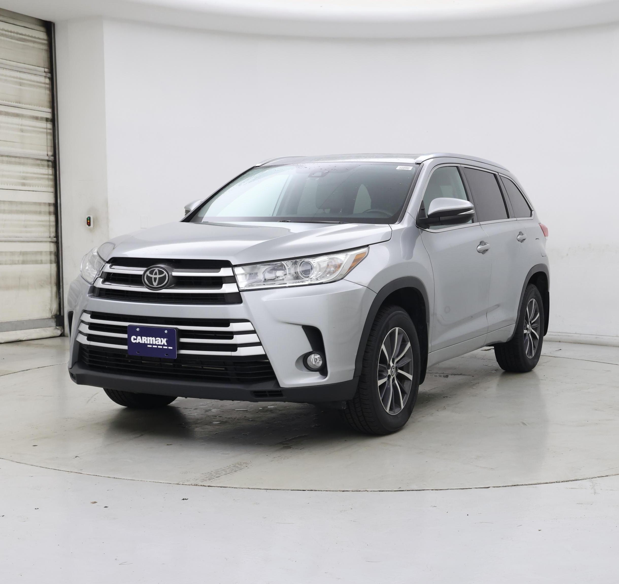 Thumbnail: 2018 Toyota Highlander - 4