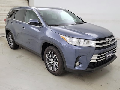 Blue 2019 Toyota Highlander XLE