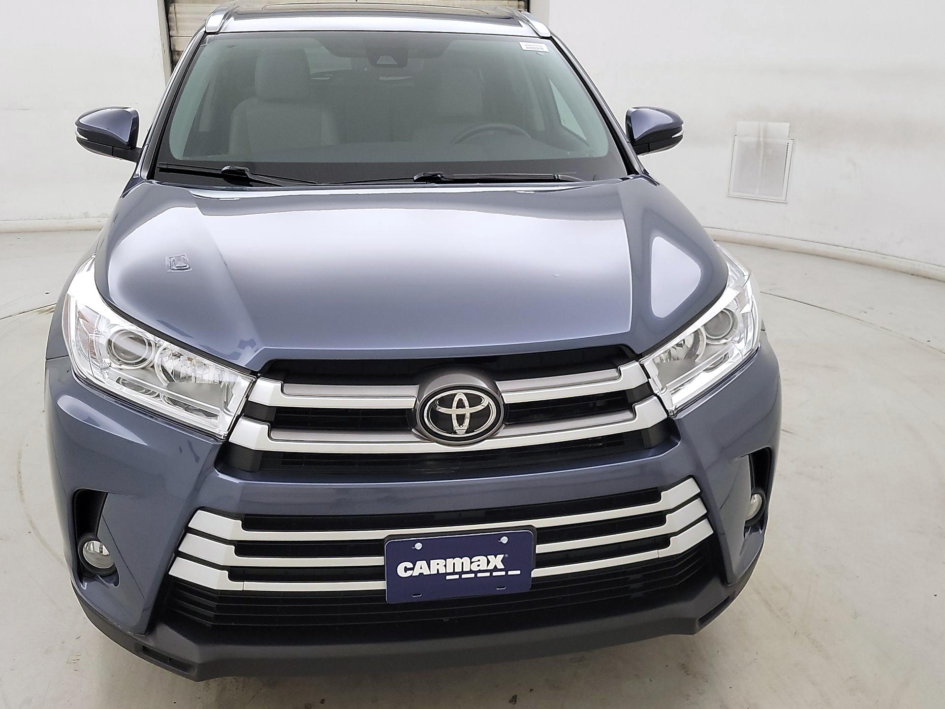 Thumbnail: 2019 Toyota Highlander - 2