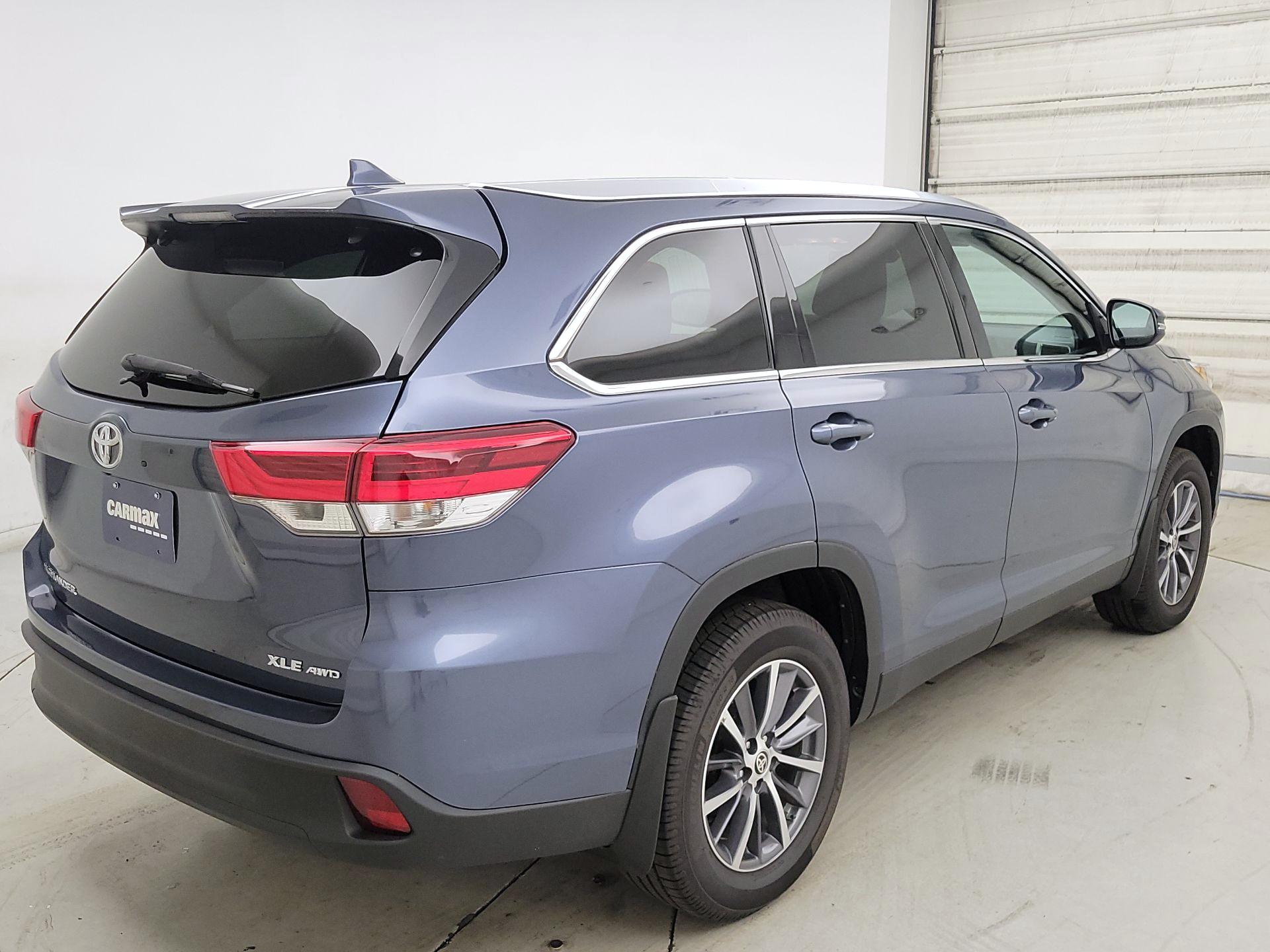 Thumbnail: 2019 Toyota Highlander - 5
