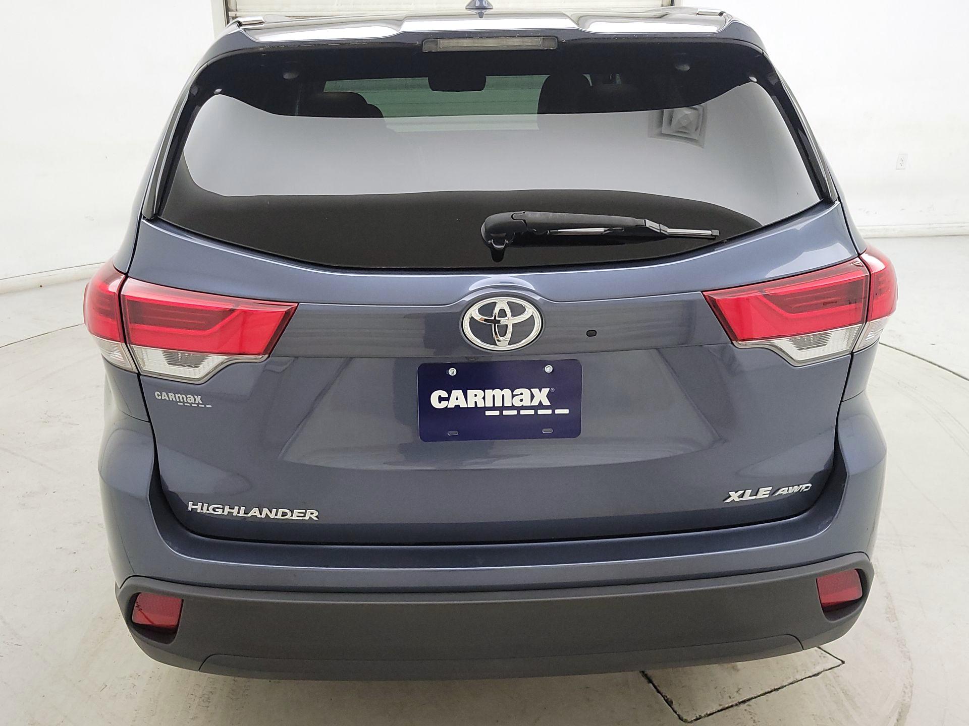 Thumbnail: 2019 Toyota Highlander - 6