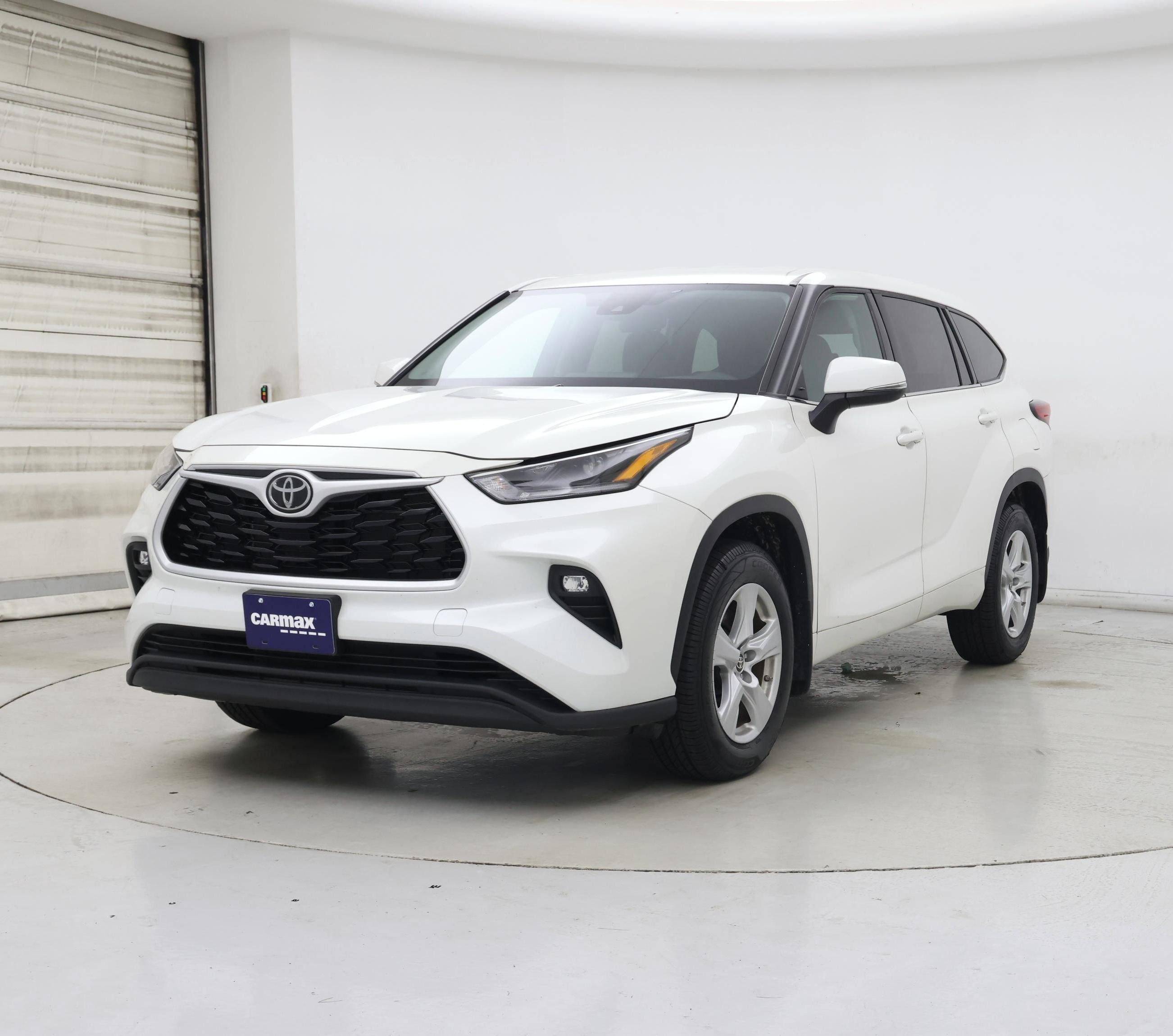 Thumbnail: 2021 Toyota Highlander - 4