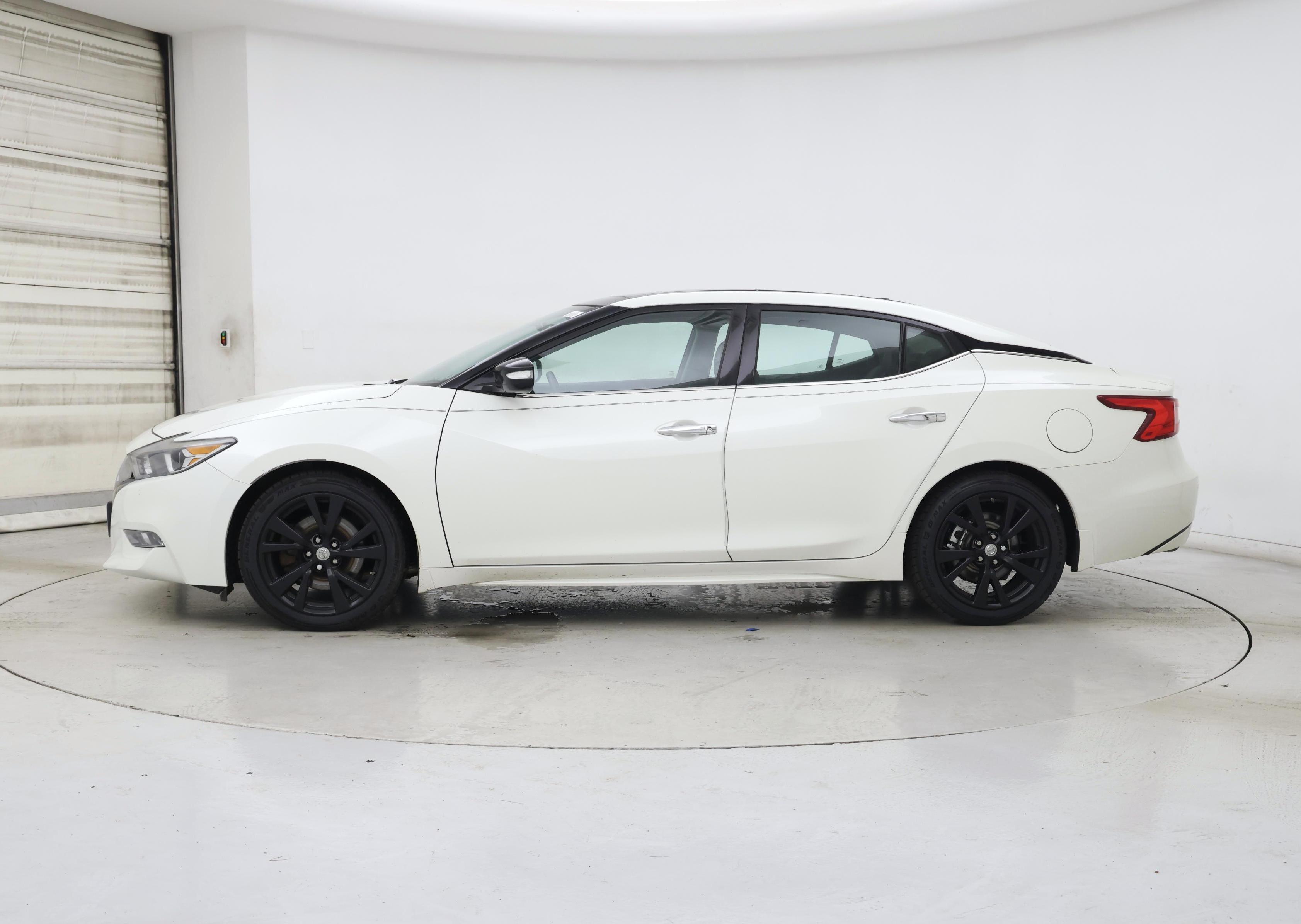 Thumbnail: 2017 Nissan Maxima - 3