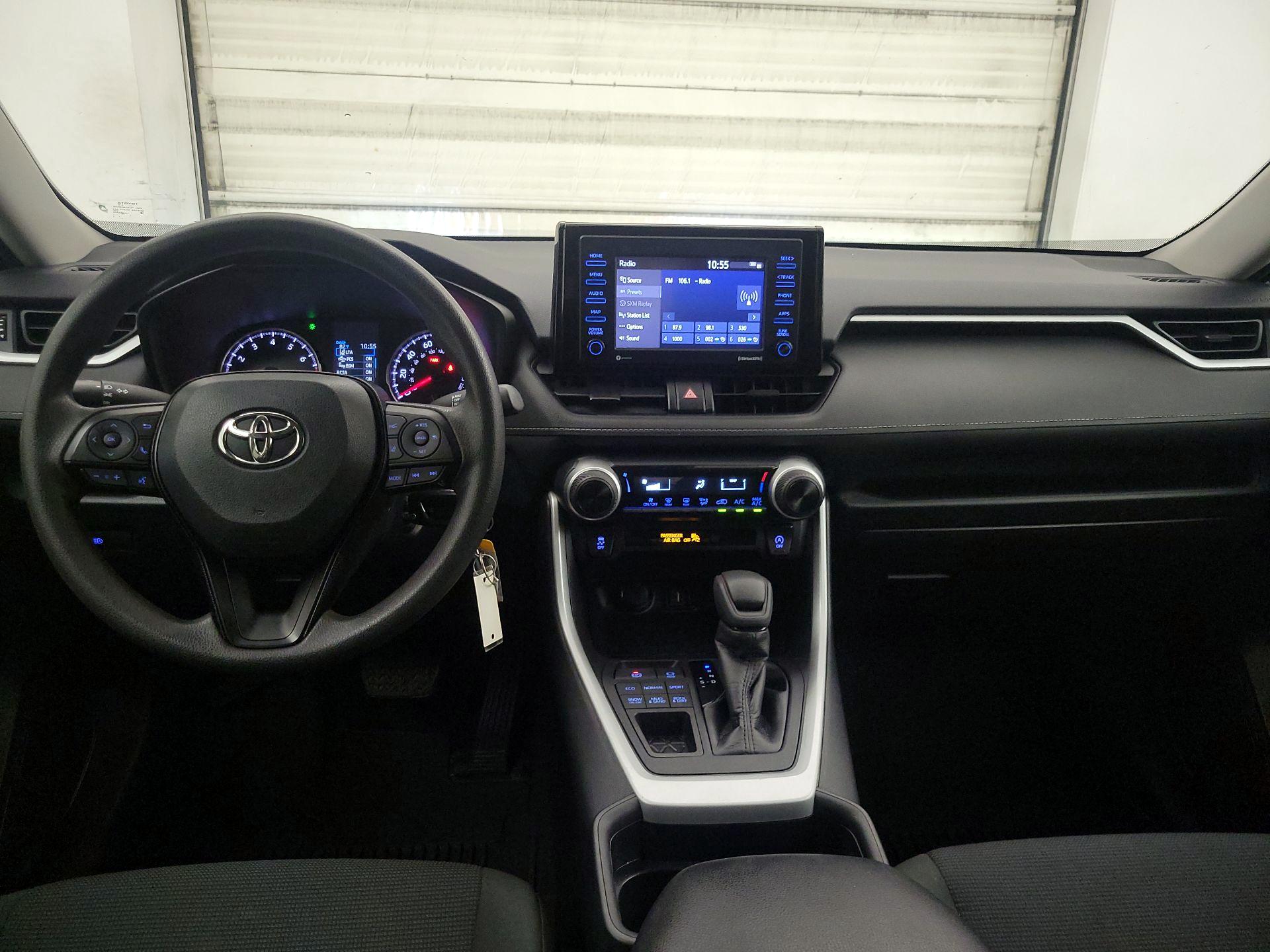 Thumbnail: 2020 Toyota RAV4 - 9