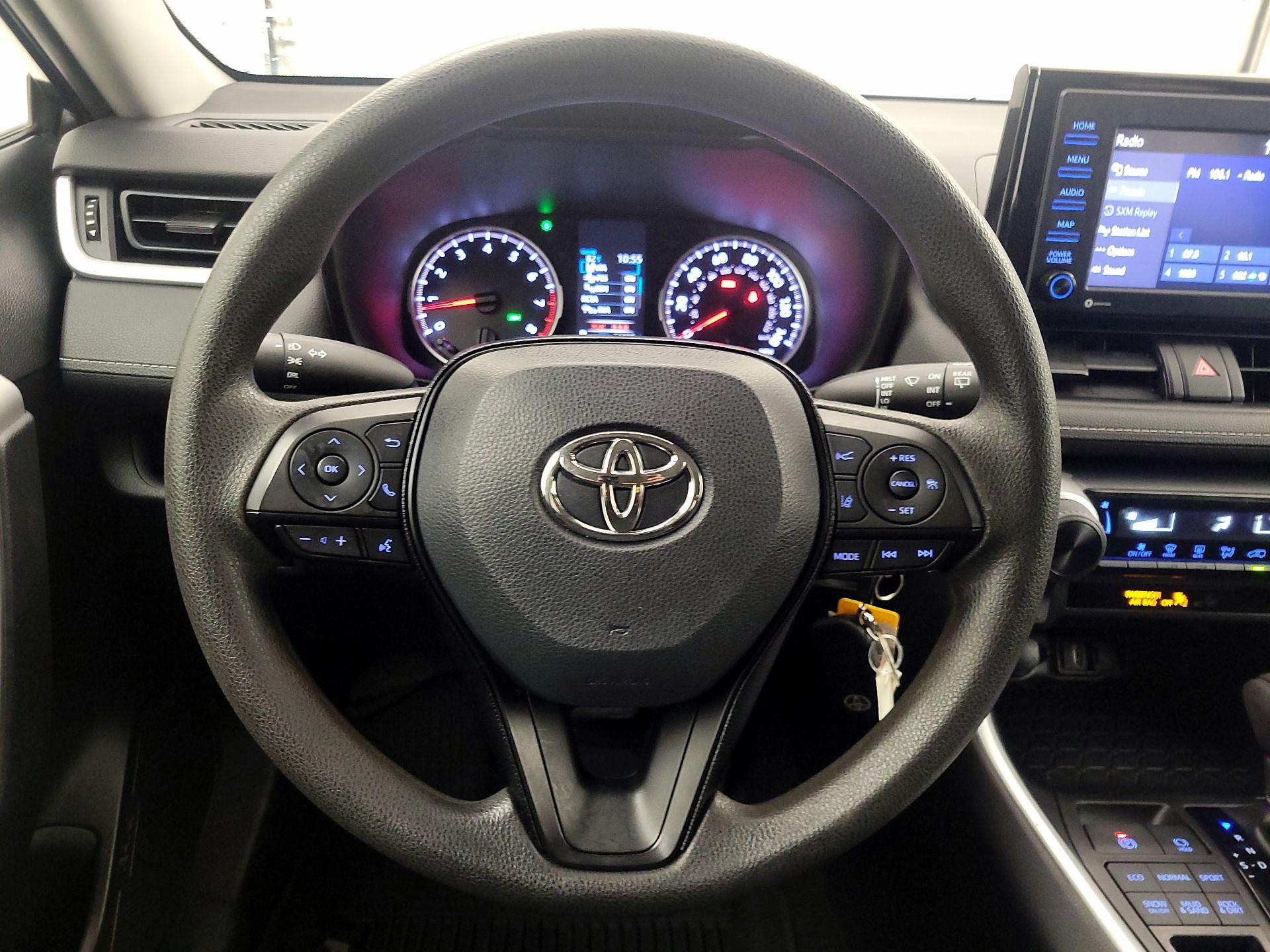 Thumbnail: 2020 Toyota RAV4 - 10