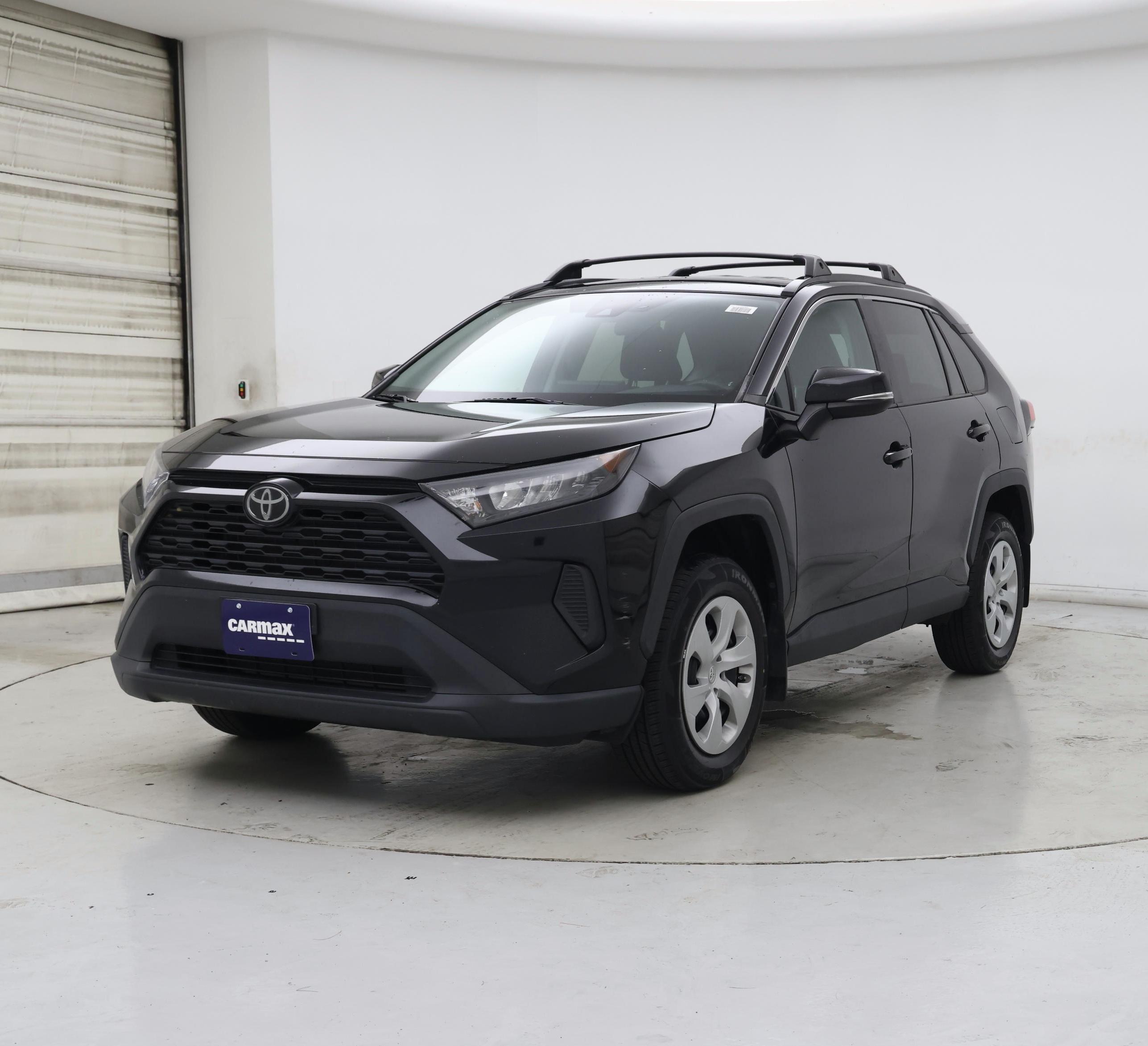 Thumbnail: 2020 Toyota RAV4 - 4