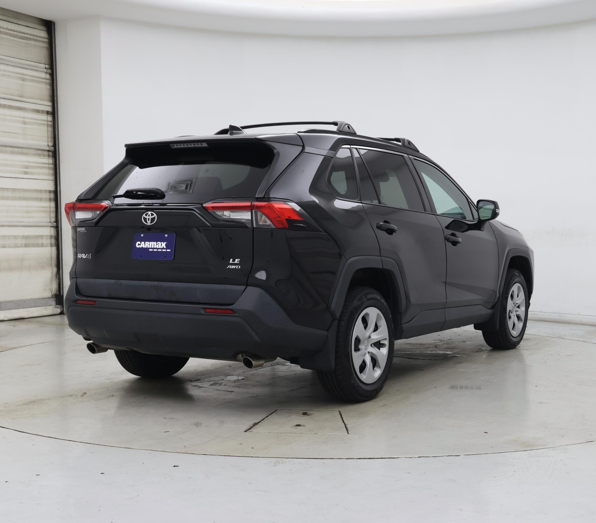 Thumbnail: 2020 Toyota RAV4 - 8