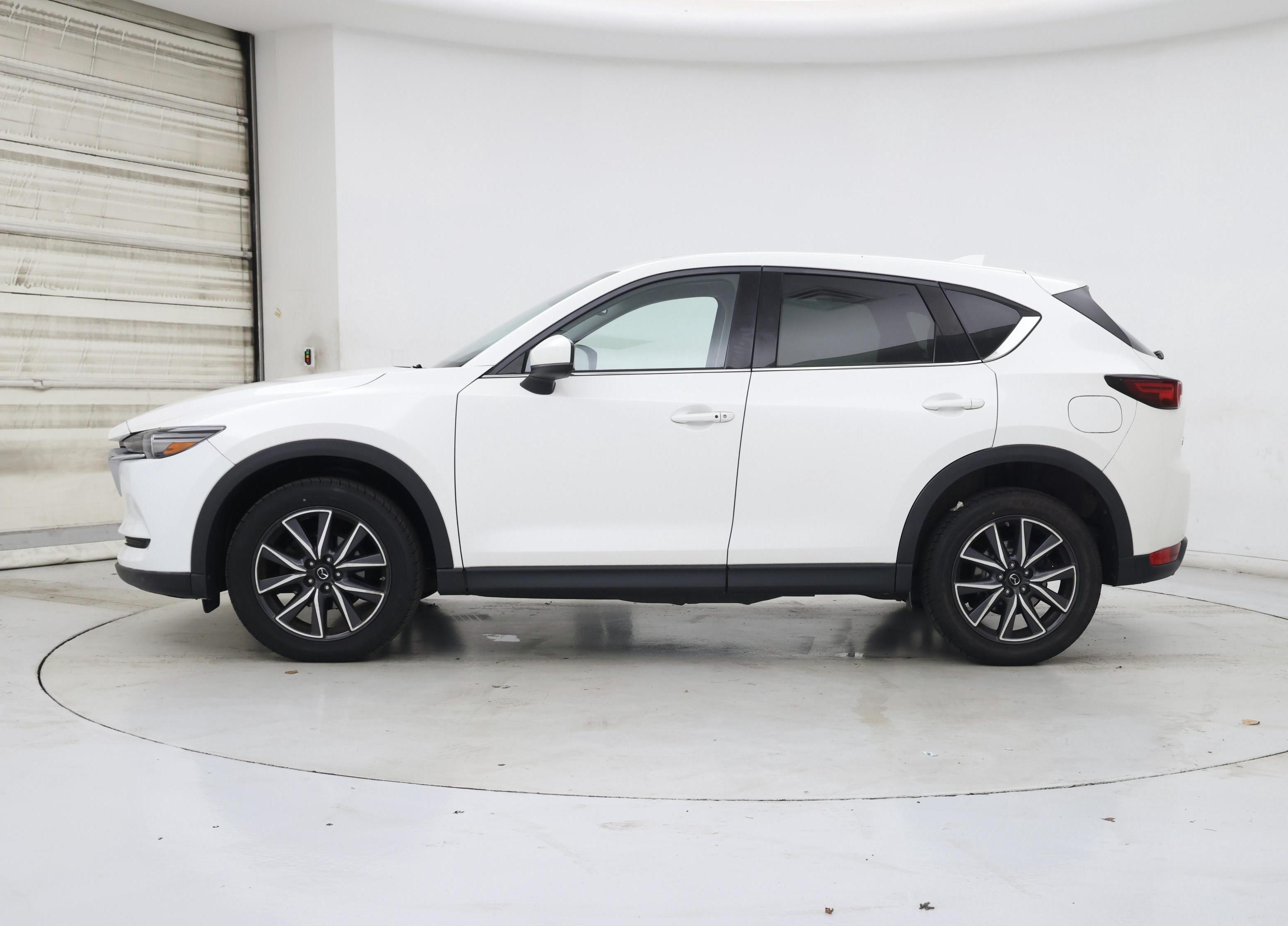 Thumbnail: 2017 Mazda CX-5 - 3