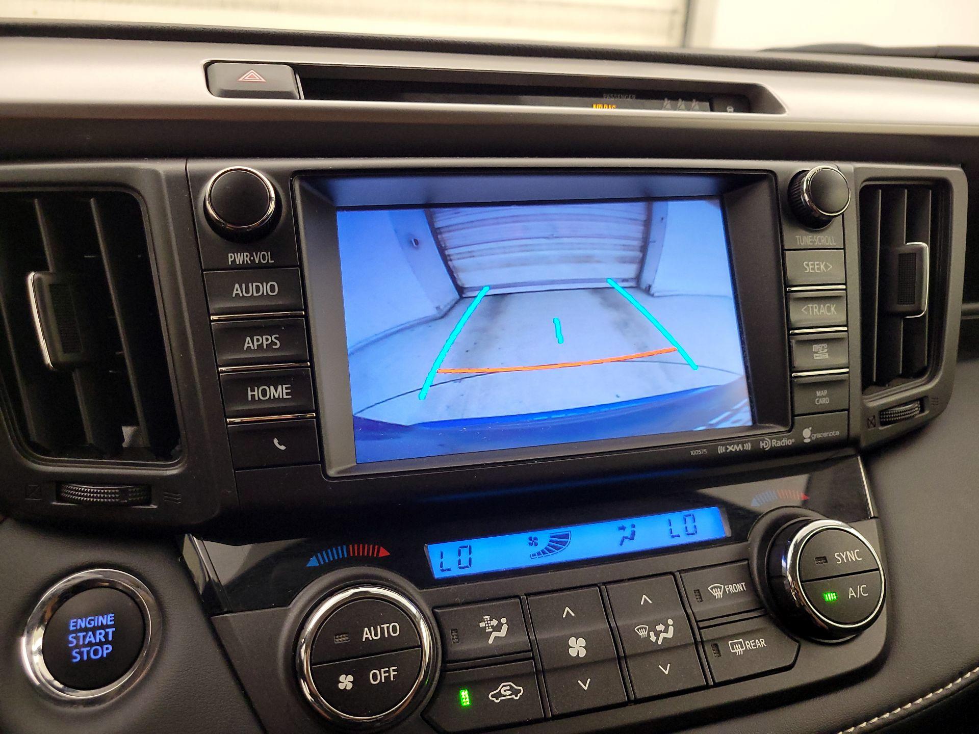 Thumbnail: 2018 Toyota RAV4 - 14