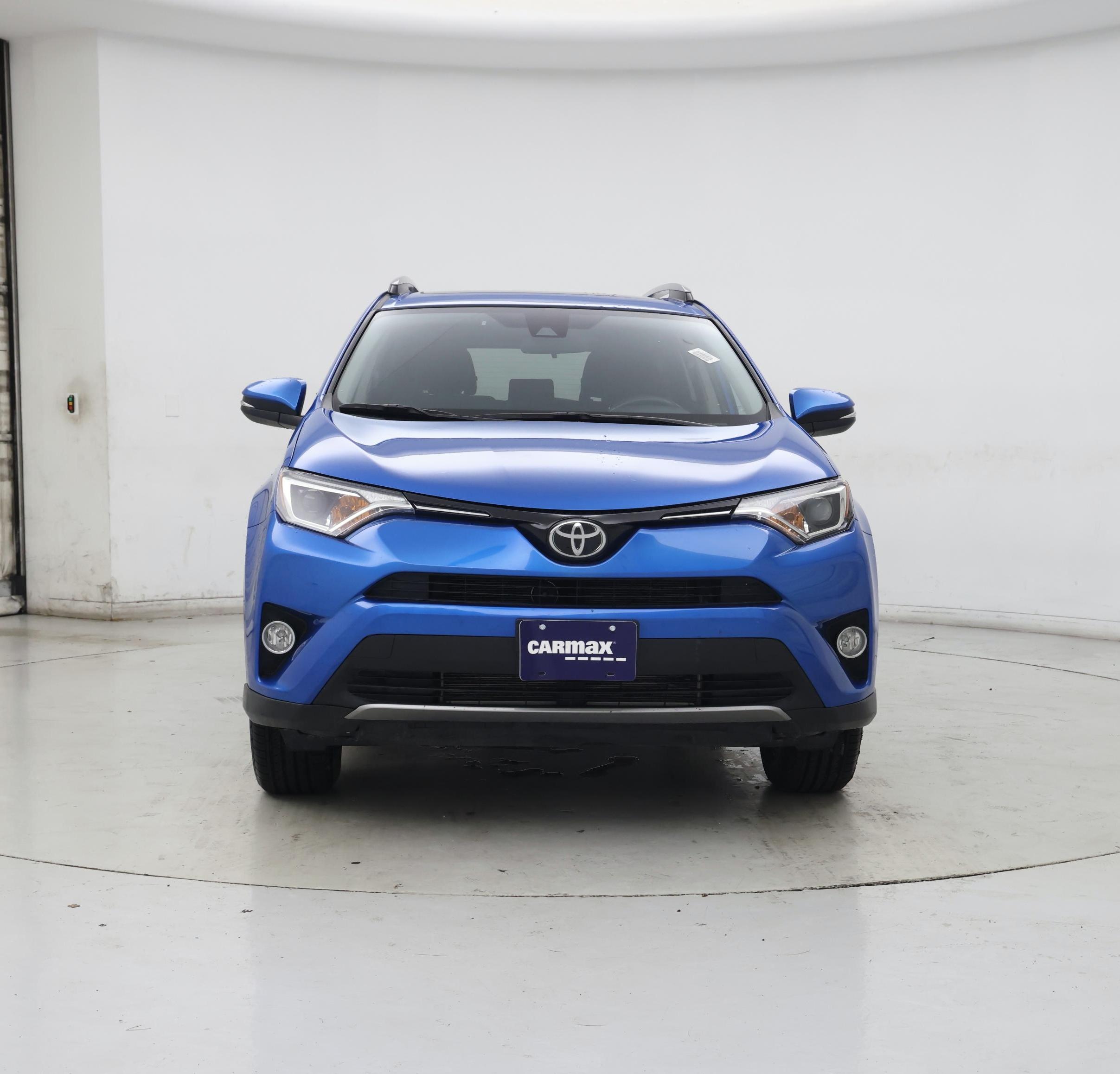 Thumbnail: 2018 Toyota RAV4 - 5