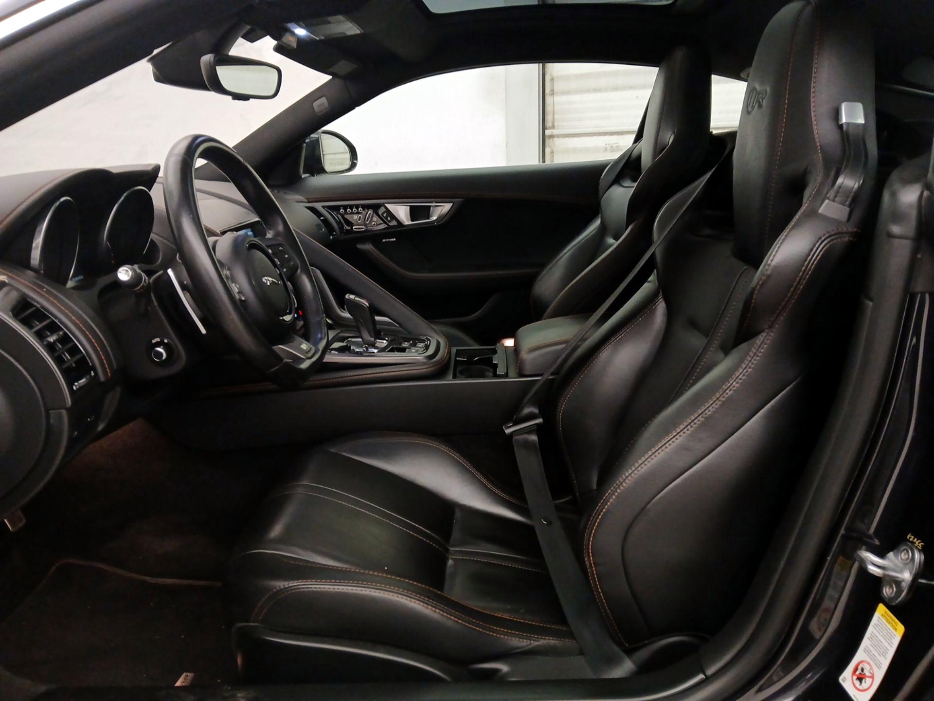 Thumbnail: 2017 Jaguar F-Type - 11
