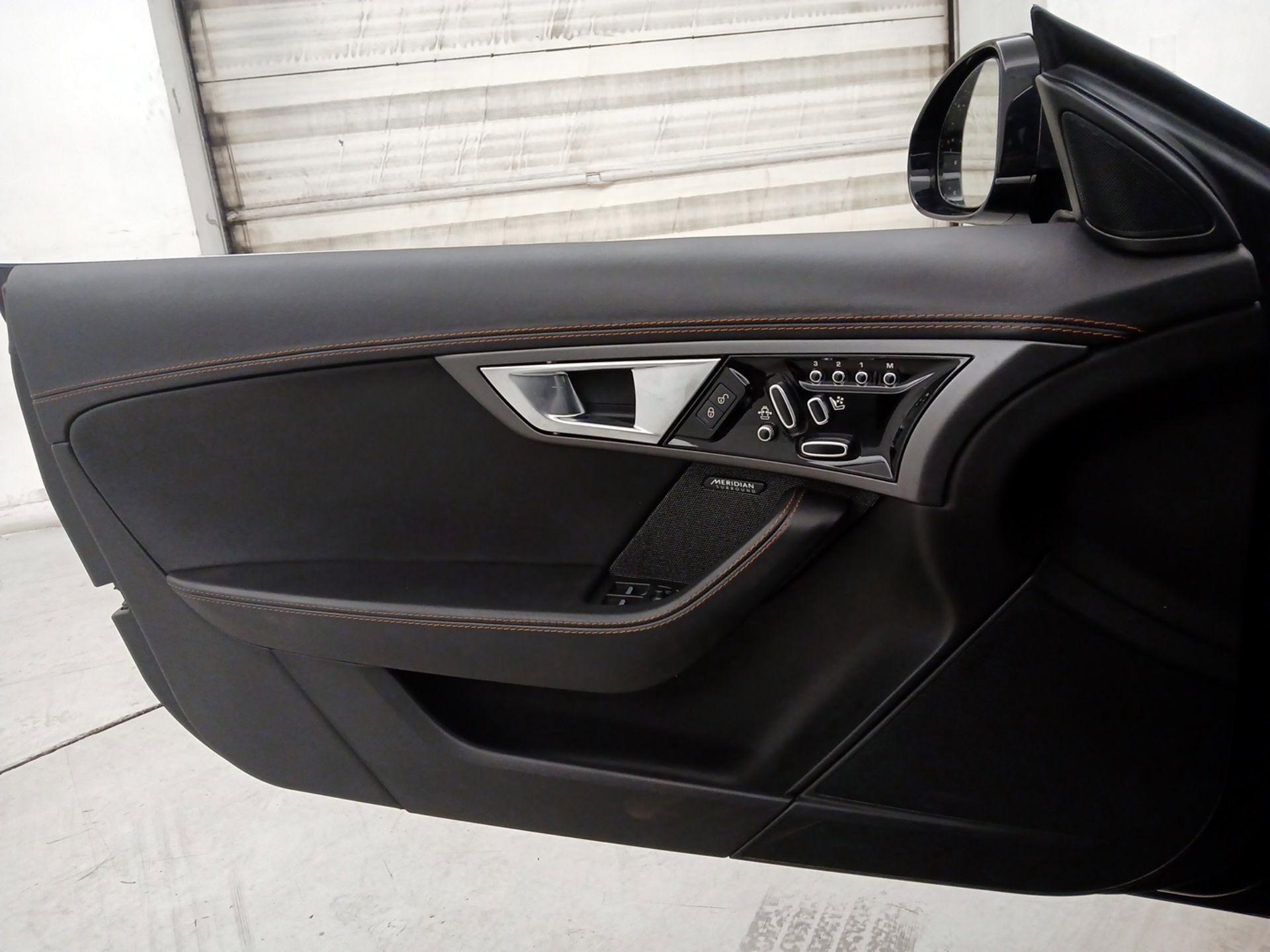 Thumbnail: 2017 Jaguar F-Type - 12