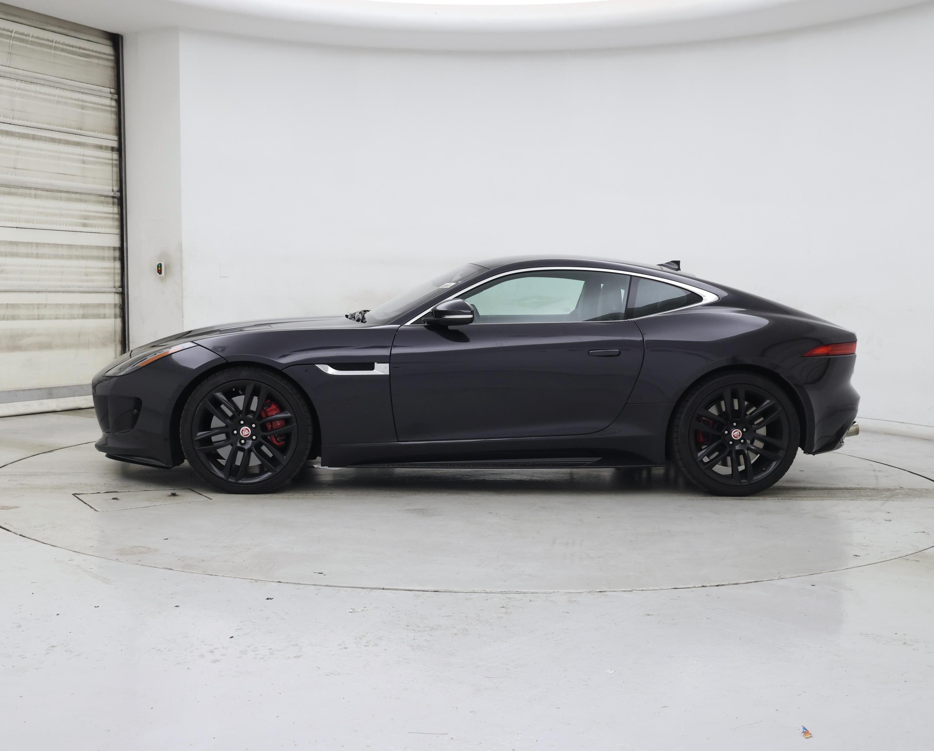 Thumbnail: 2017 Jaguar F-Type - 3