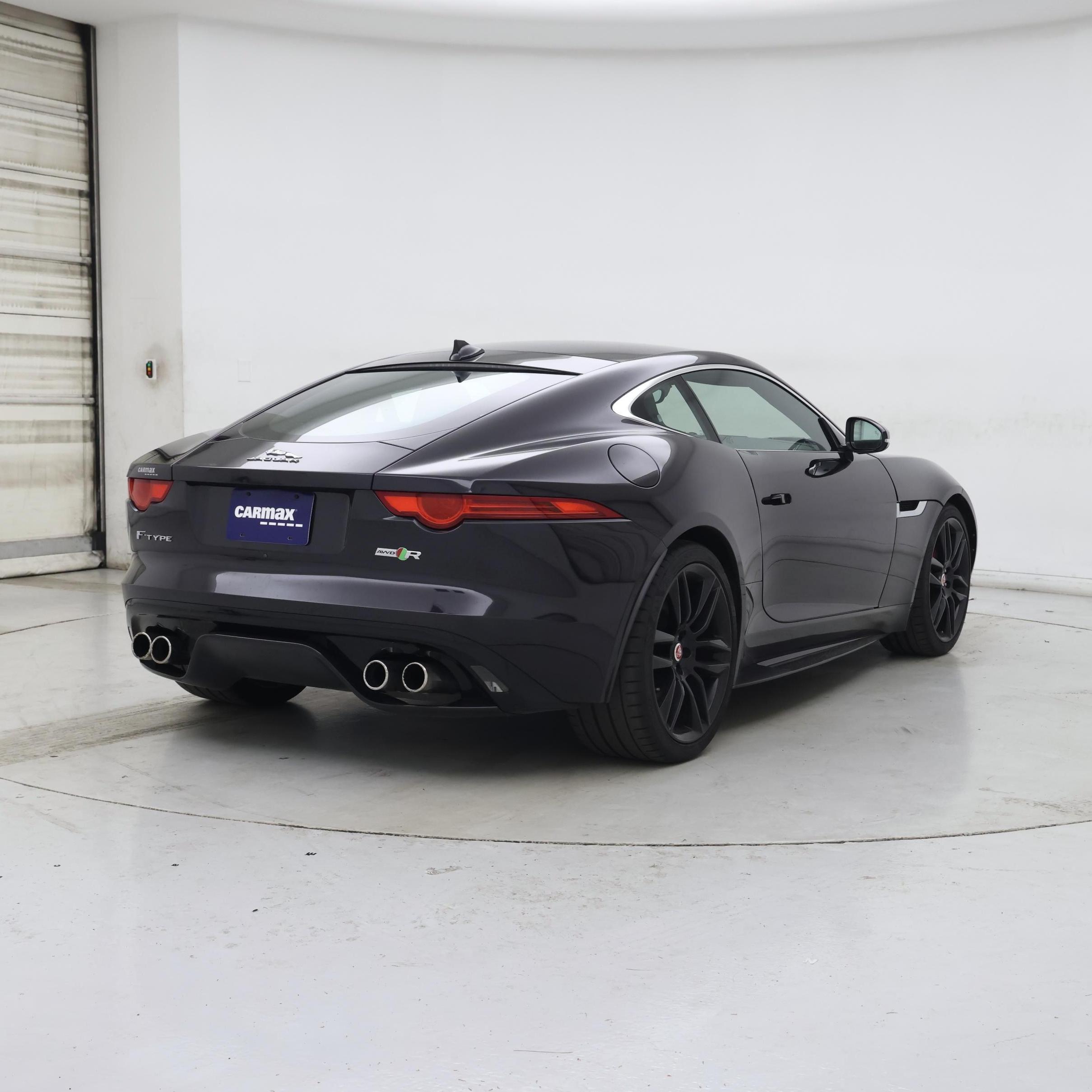 Thumbnail: 2017 Jaguar F-Type - 8