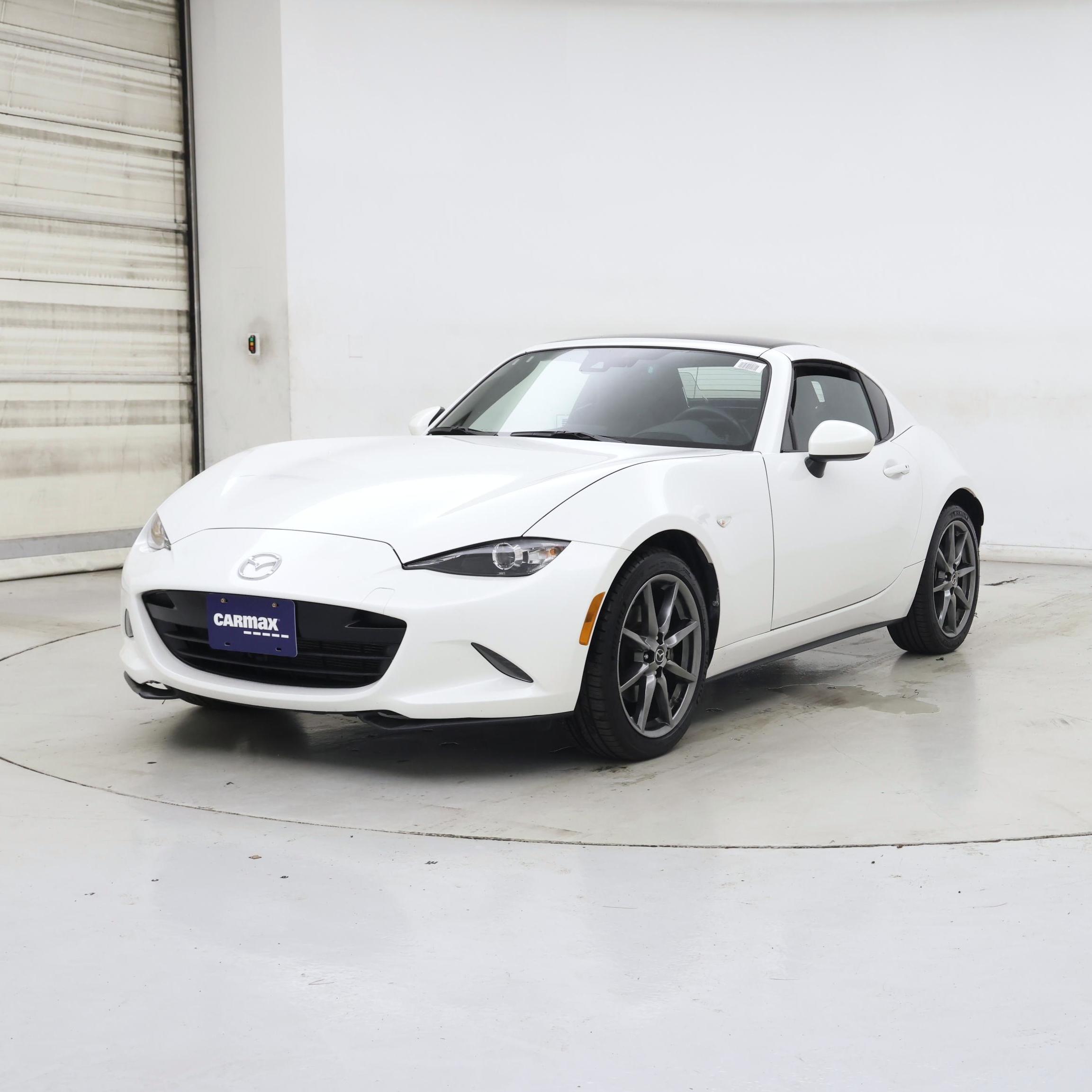 Thumbnail: 2019 Mazda MX-5 Miata - 4