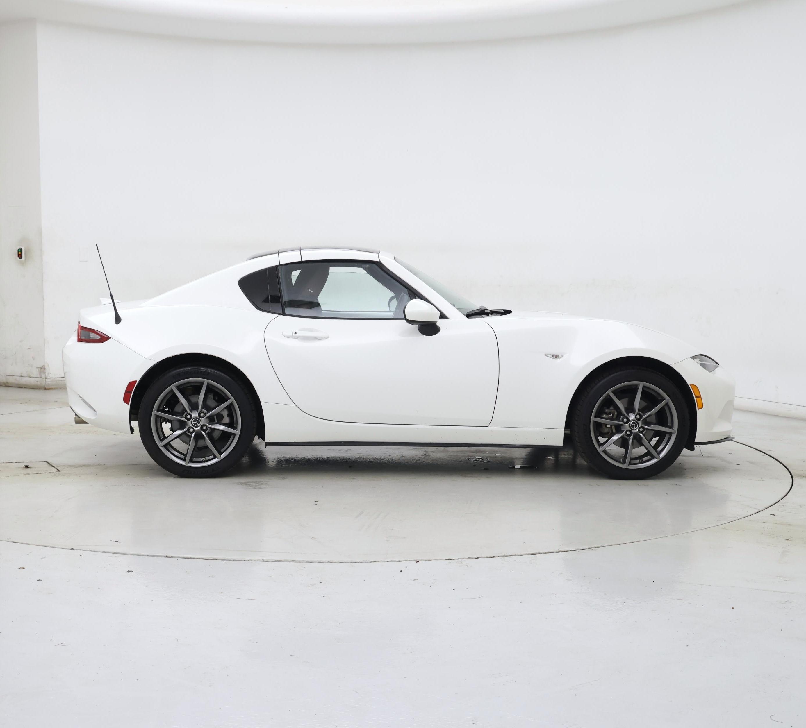 Thumbnail: 2019 Mazda MX-5 Miata - 7