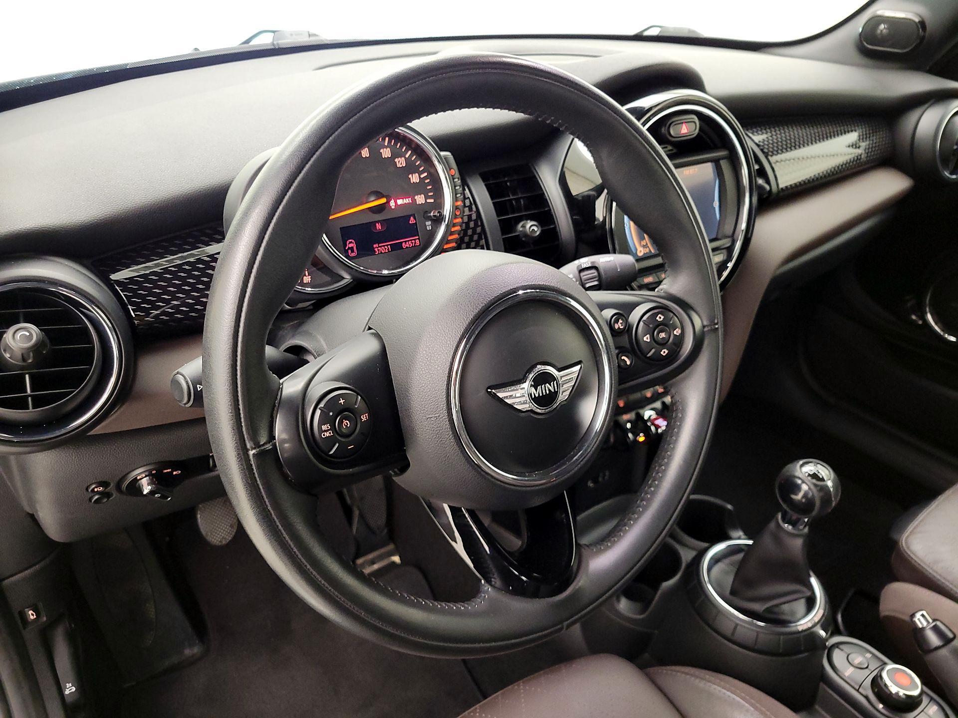 Thumbnail: 2016 MINI Cooper - 9