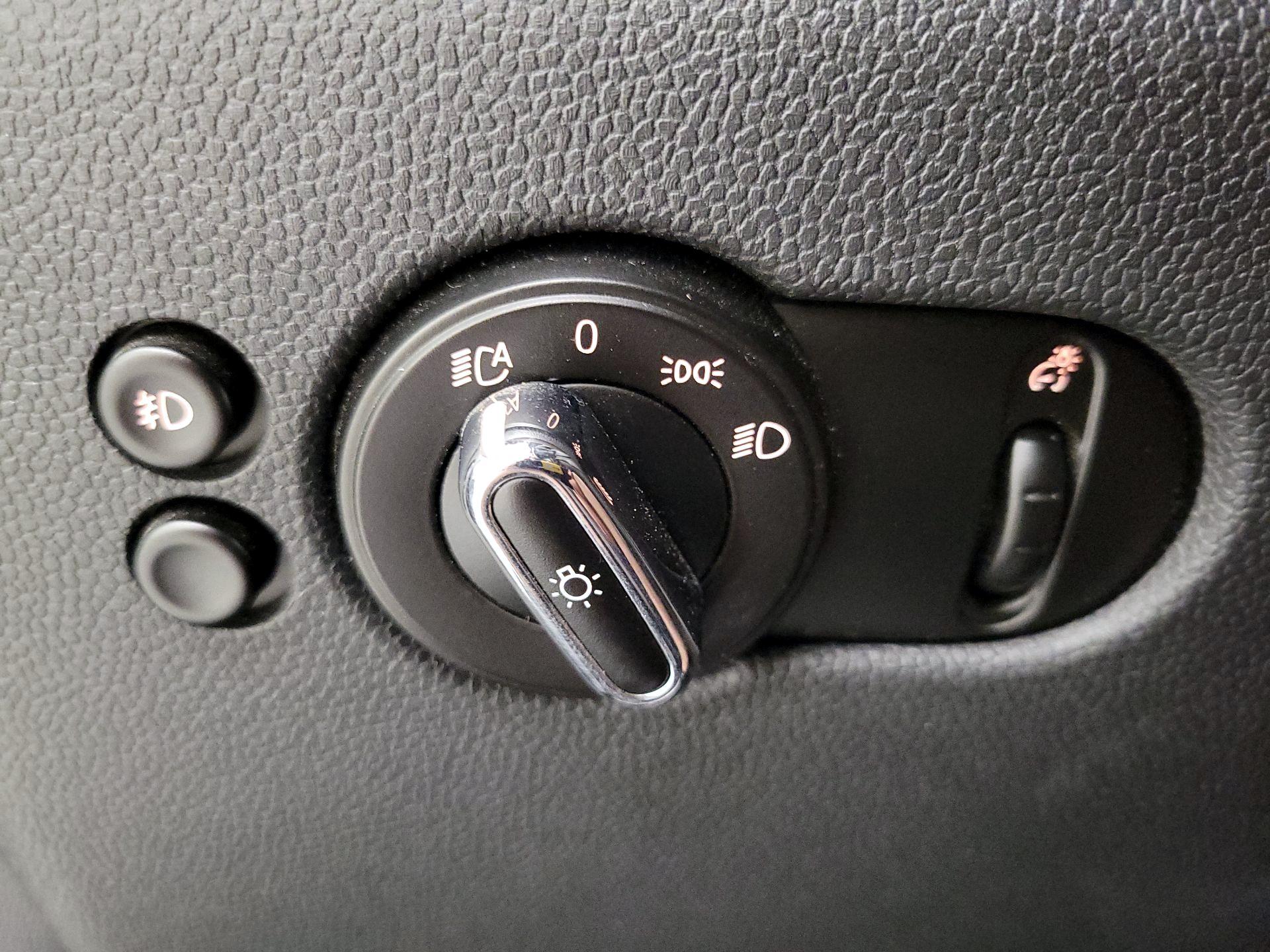 Thumbnail: 2016 MINI Cooper - 13
