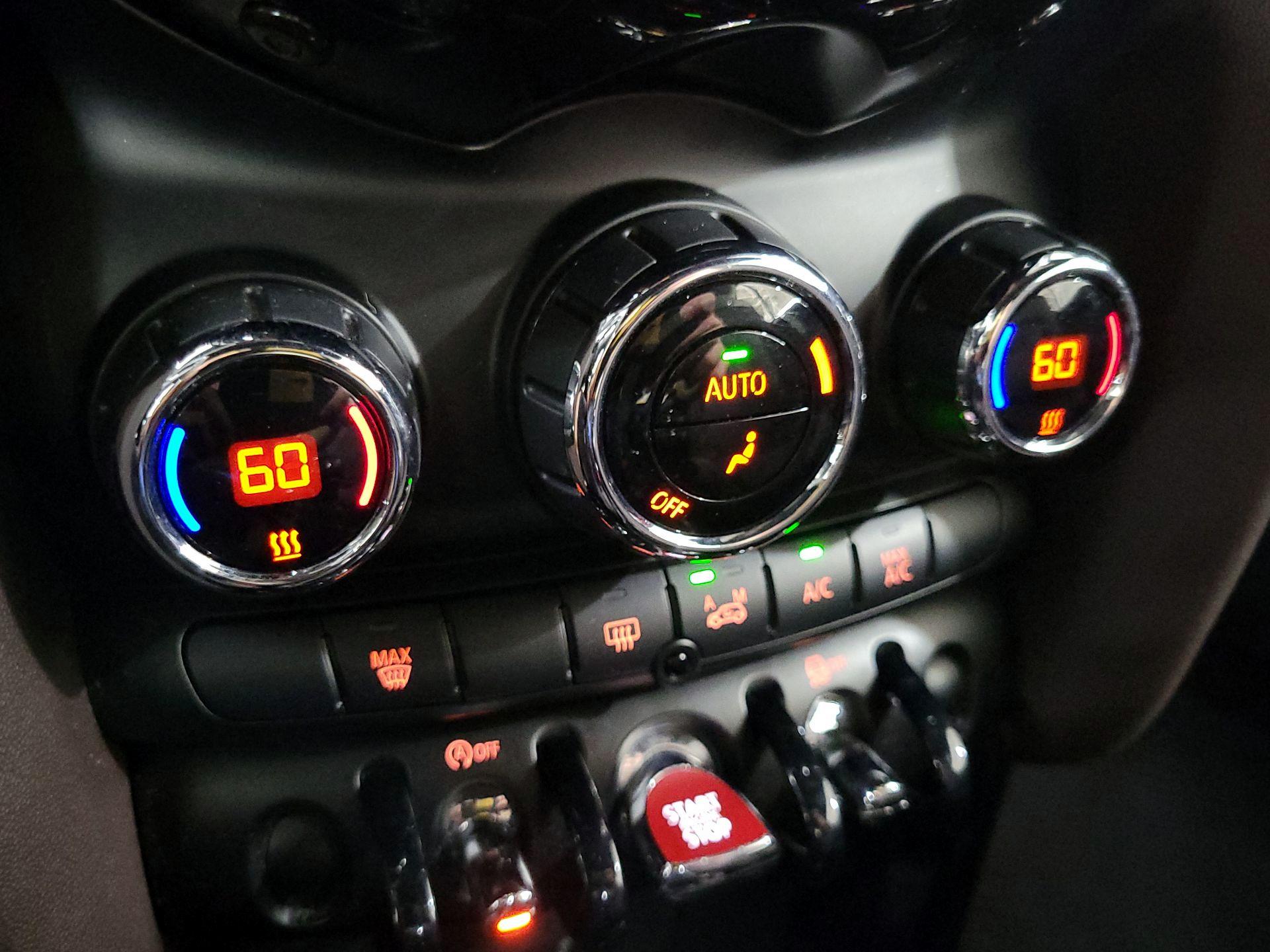 Thumbnail: 2016 MINI Cooper - 15