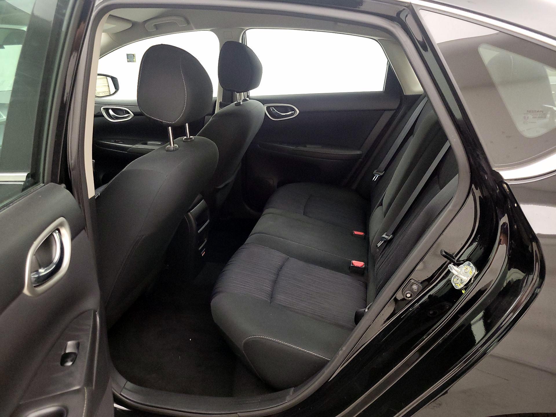 Thumbnail: 2019 Nissan Sentra - 19