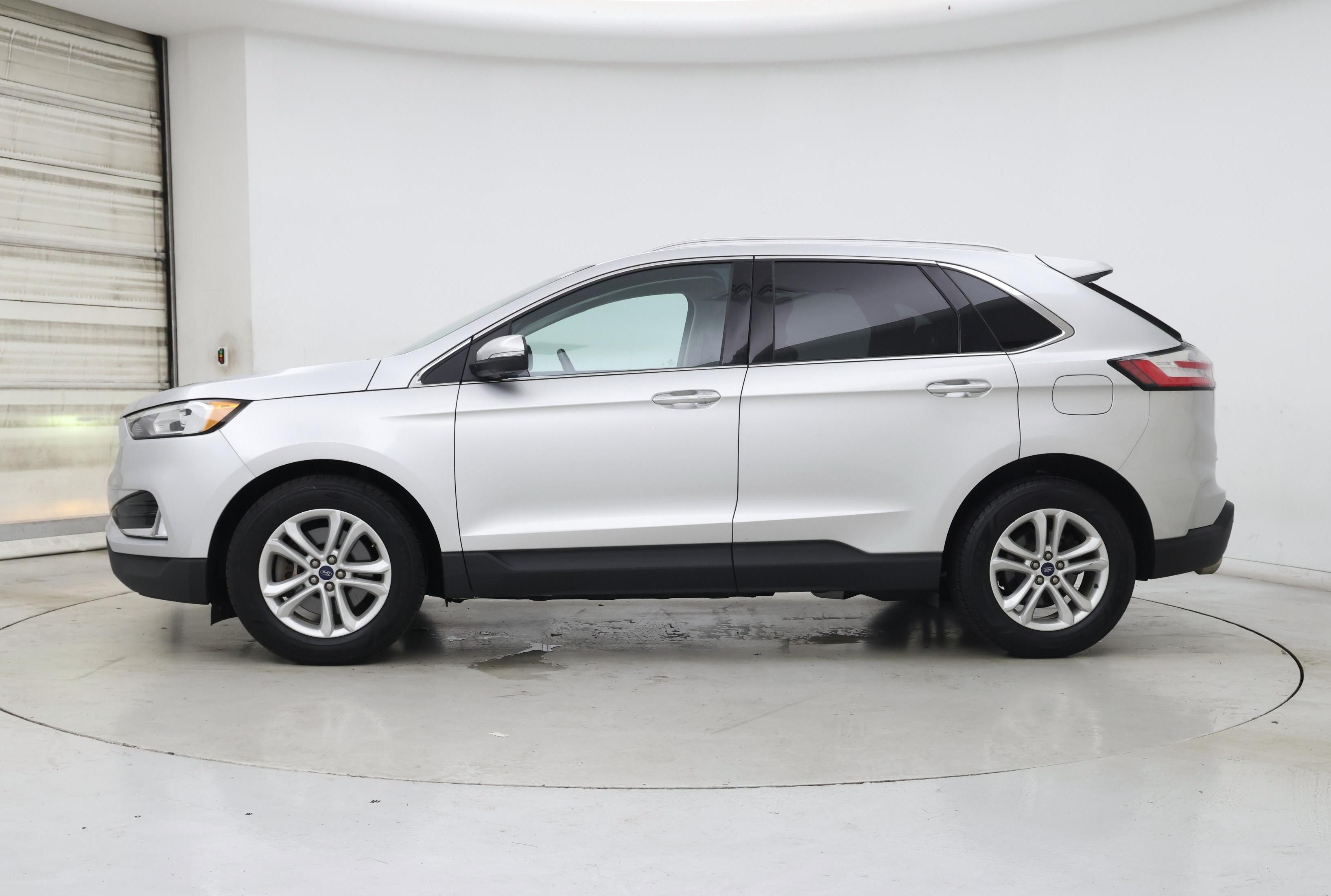 Thumbnail: 2019 Ford Edge - 3
