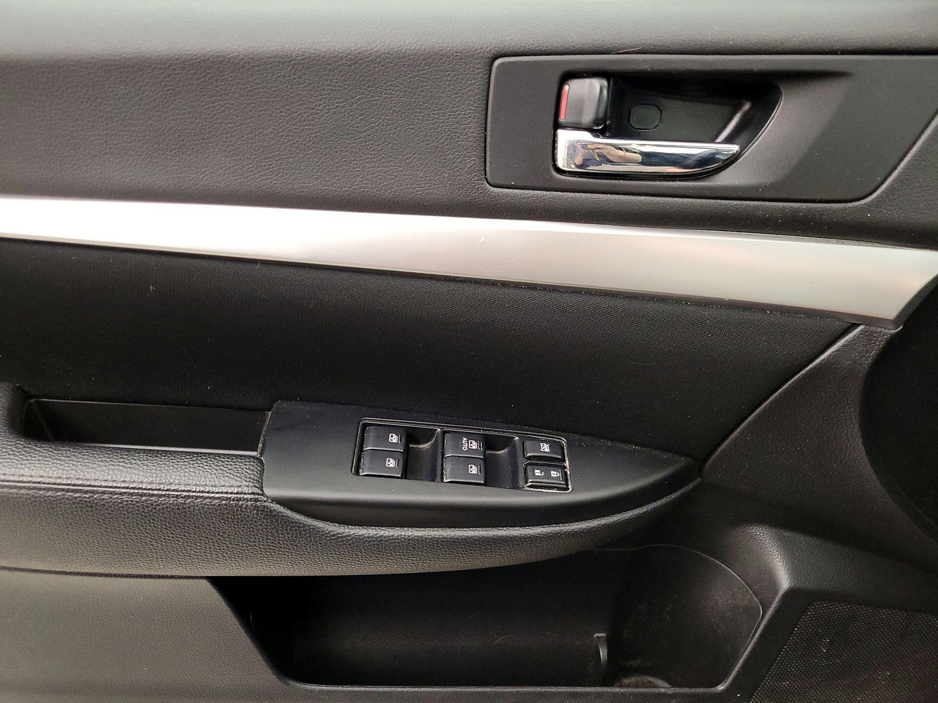Thumbnail: 2014 Subaru Outback - 12