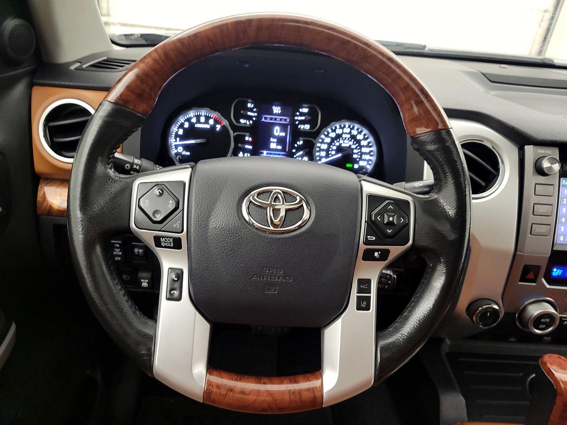 Thumbnail: 2019 Toyota Tundra - 10