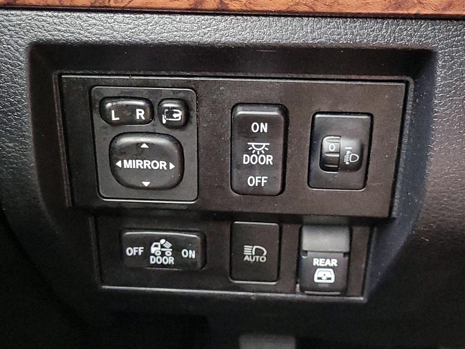 Thumbnail: 2019 Toyota Tundra - 13