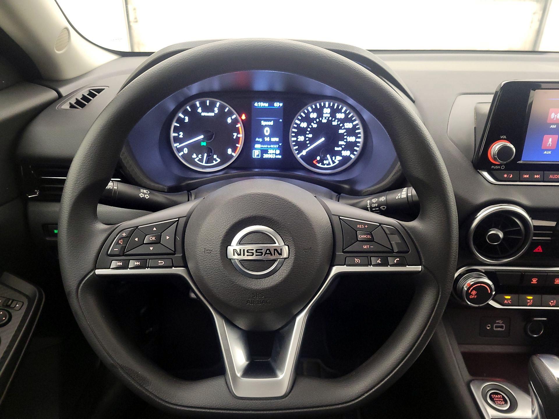 Thumbnail: 2020 Nissan Sentra - 10