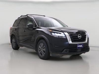 Black 2024 Nissan Pathfinder SV