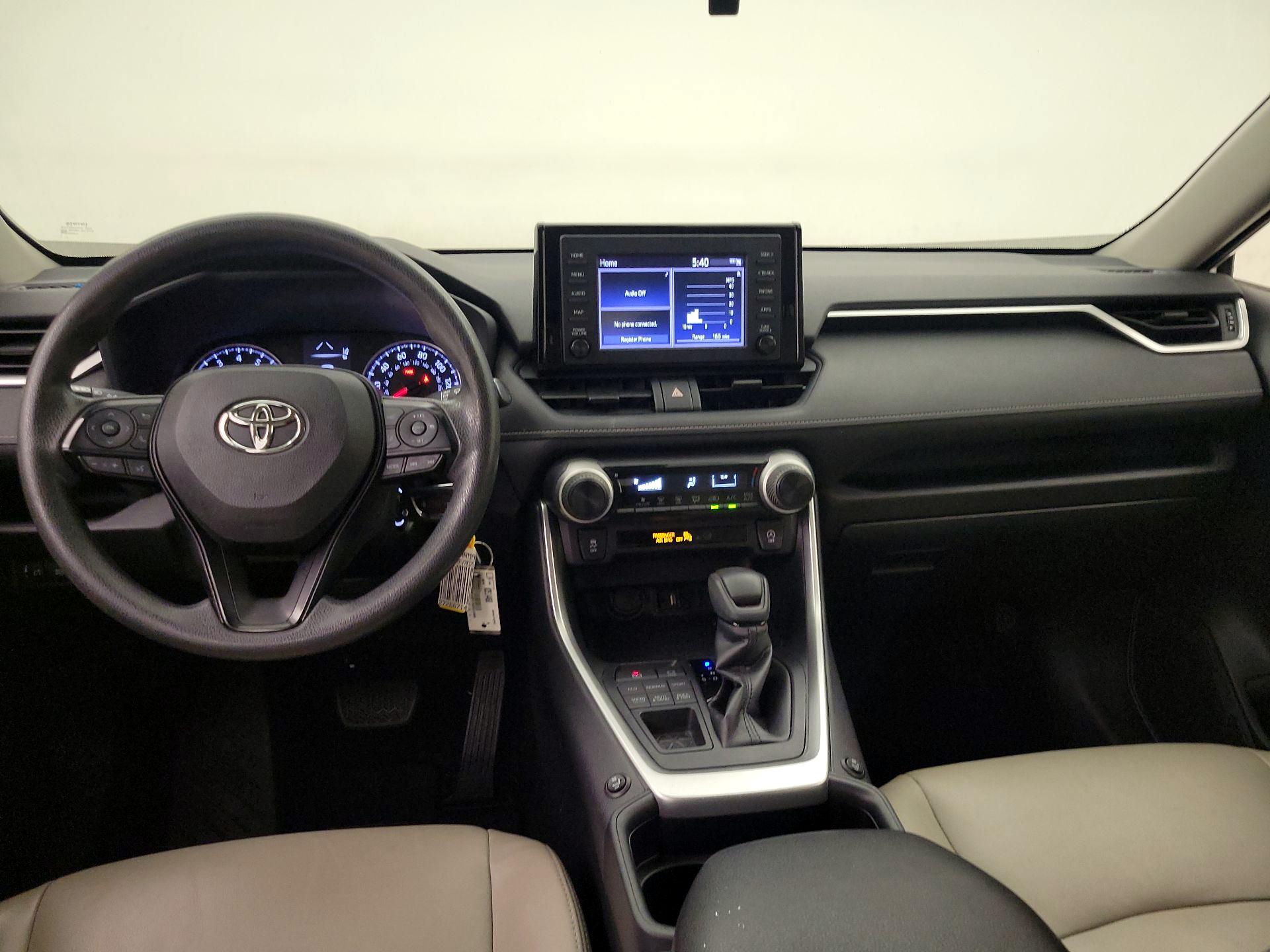 Thumbnail: 2019 Toyota RAV4 - 9