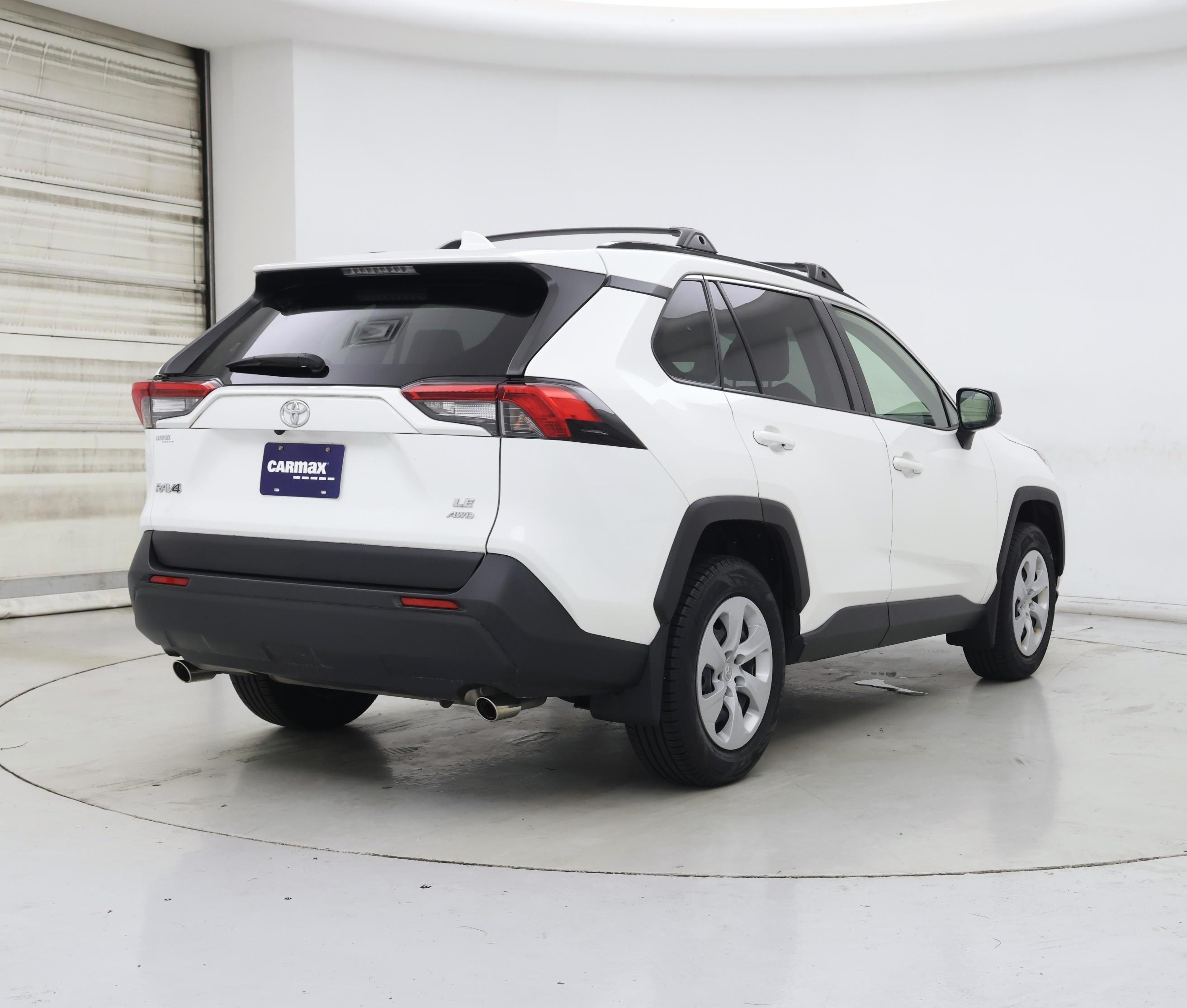 Thumbnail: 2019 Toyota RAV4 - 8