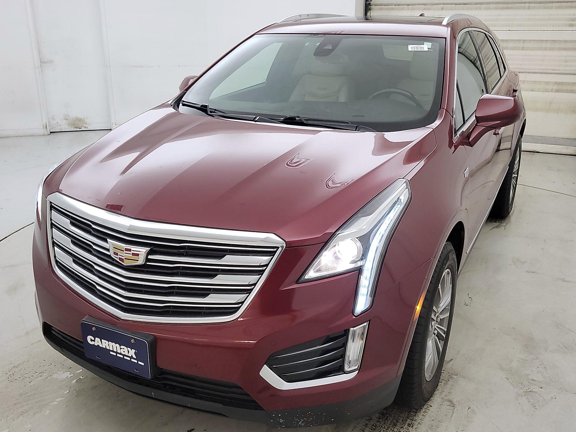 Thumbnail: 2017 Cadillac XT5 - 3