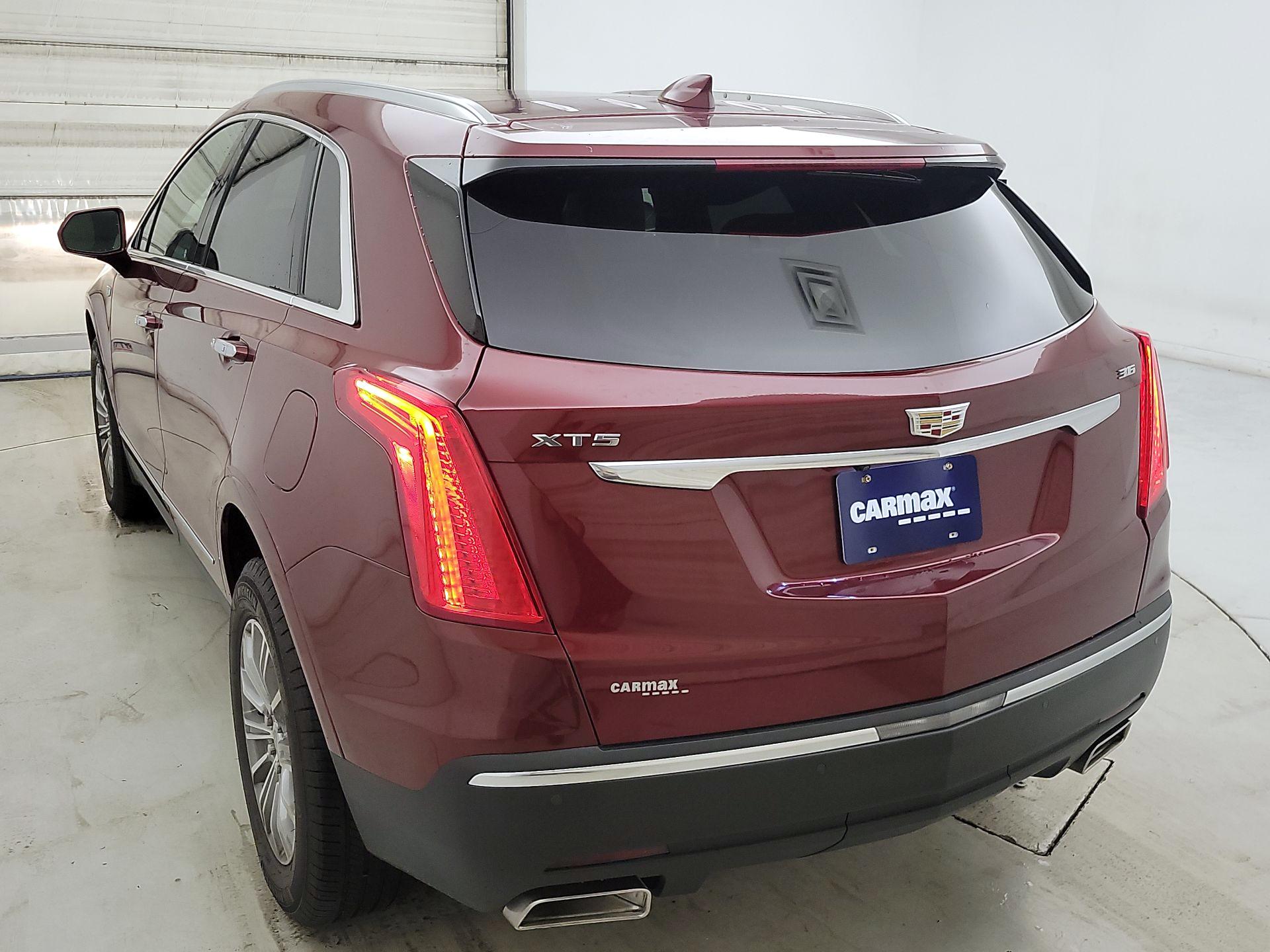 Thumbnail: 2017 Cadillac XT5 - 7