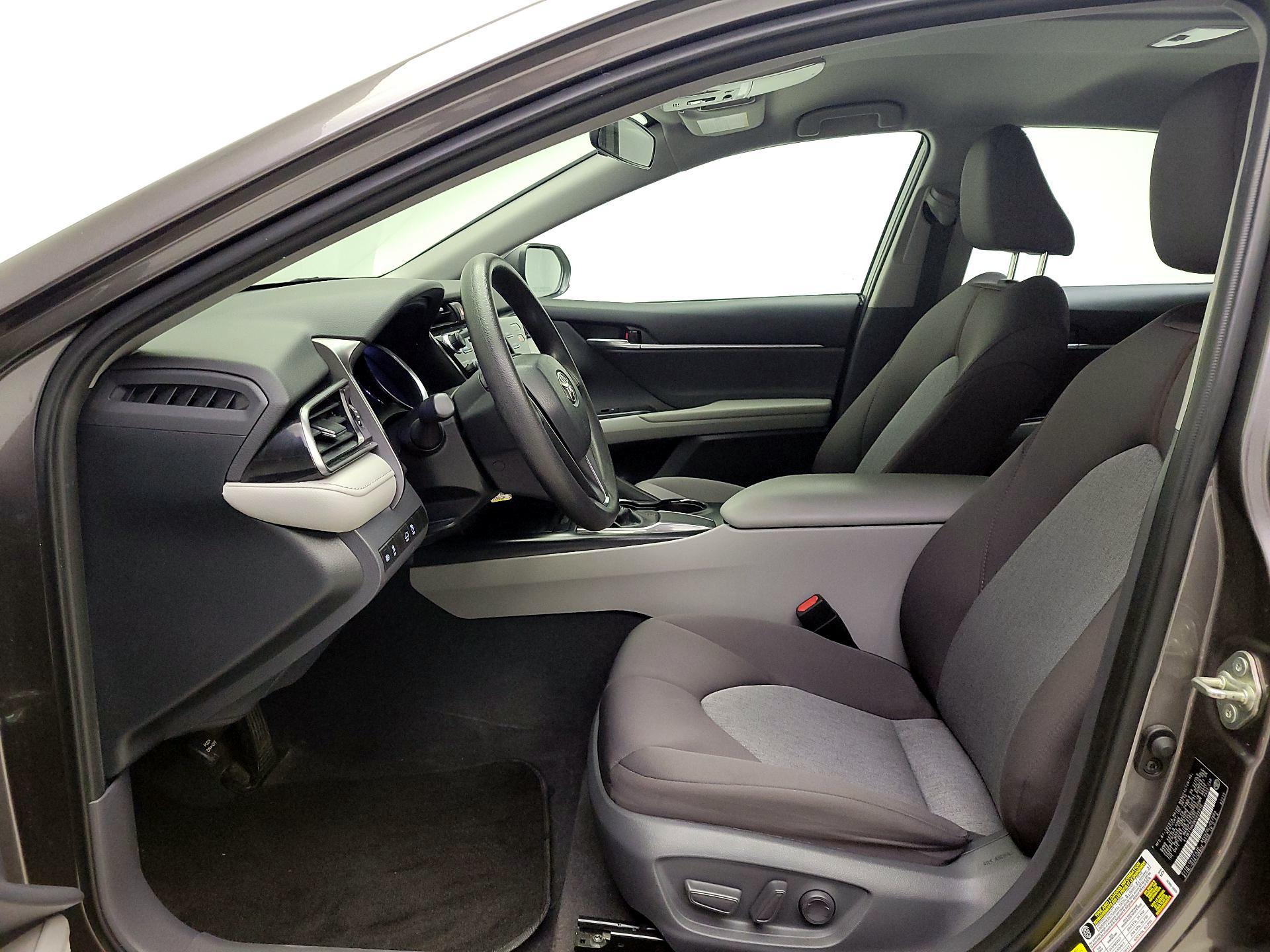 Thumbnail: 2019 Toyota Camry - 11