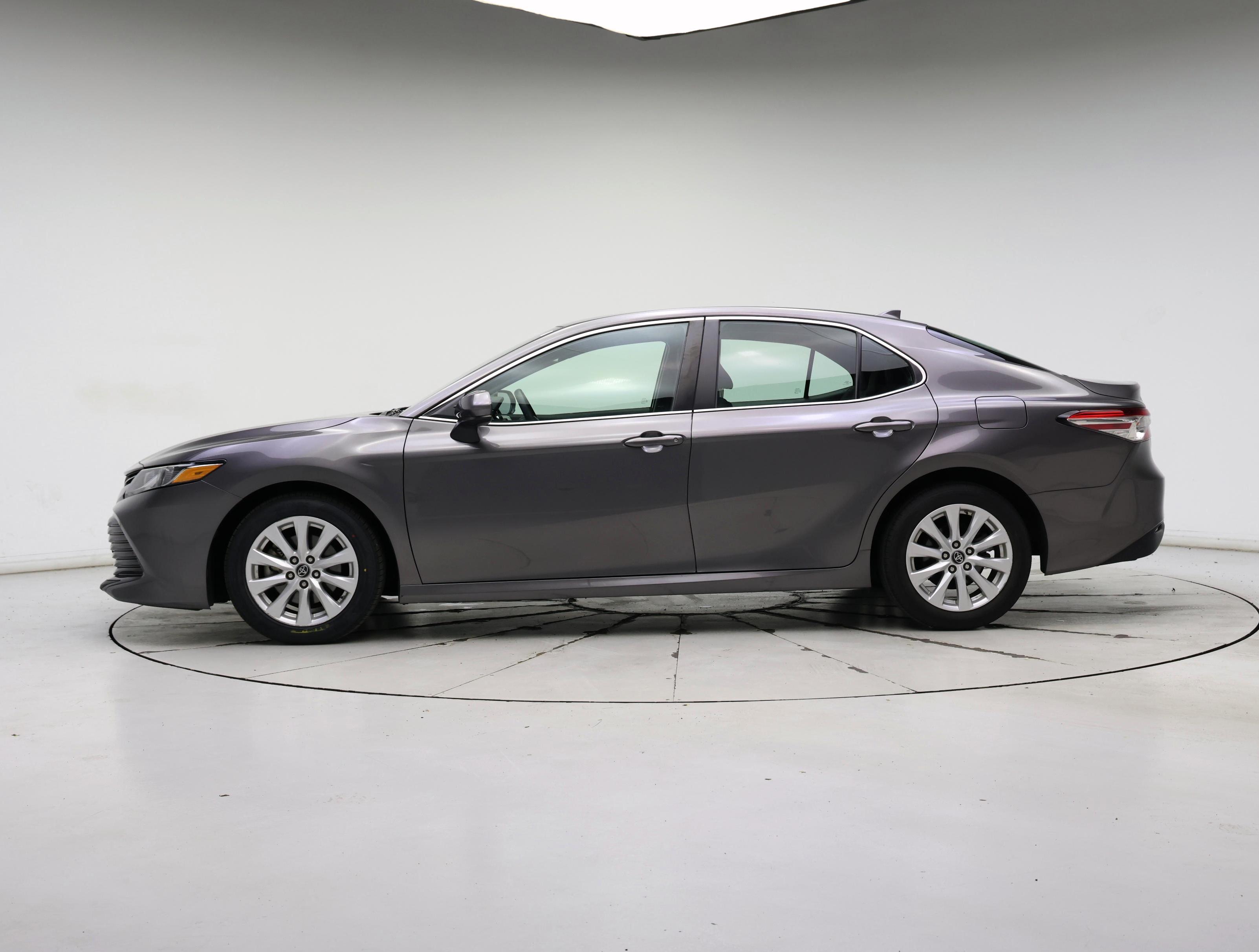 Thumbnail: 2019 Toyota Camry - 3
